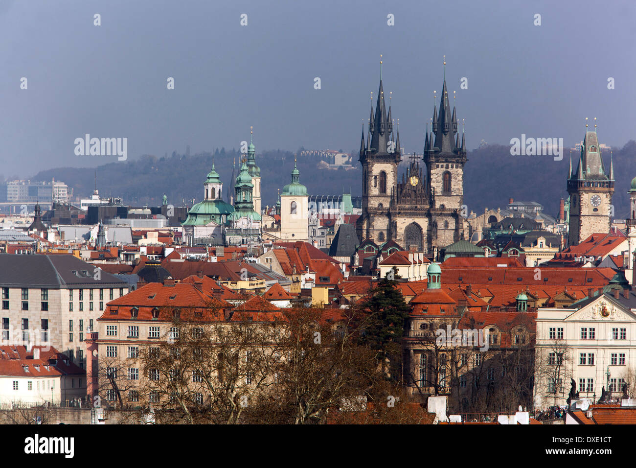 Panorama der Prager Teynkirche Stockfoto