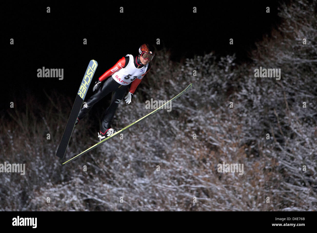 Takanobu Okabe (JPN), 22. März 2014 - Skispringen: 15. Ito Cup Saison letzte Okurayama Nacht springen, Großschanze Einzel der Männer (HS134) im Stadium der Okurayama springen in Sapporo, Hokkaido, Japan. (Foto: AFLO) Stockfoto