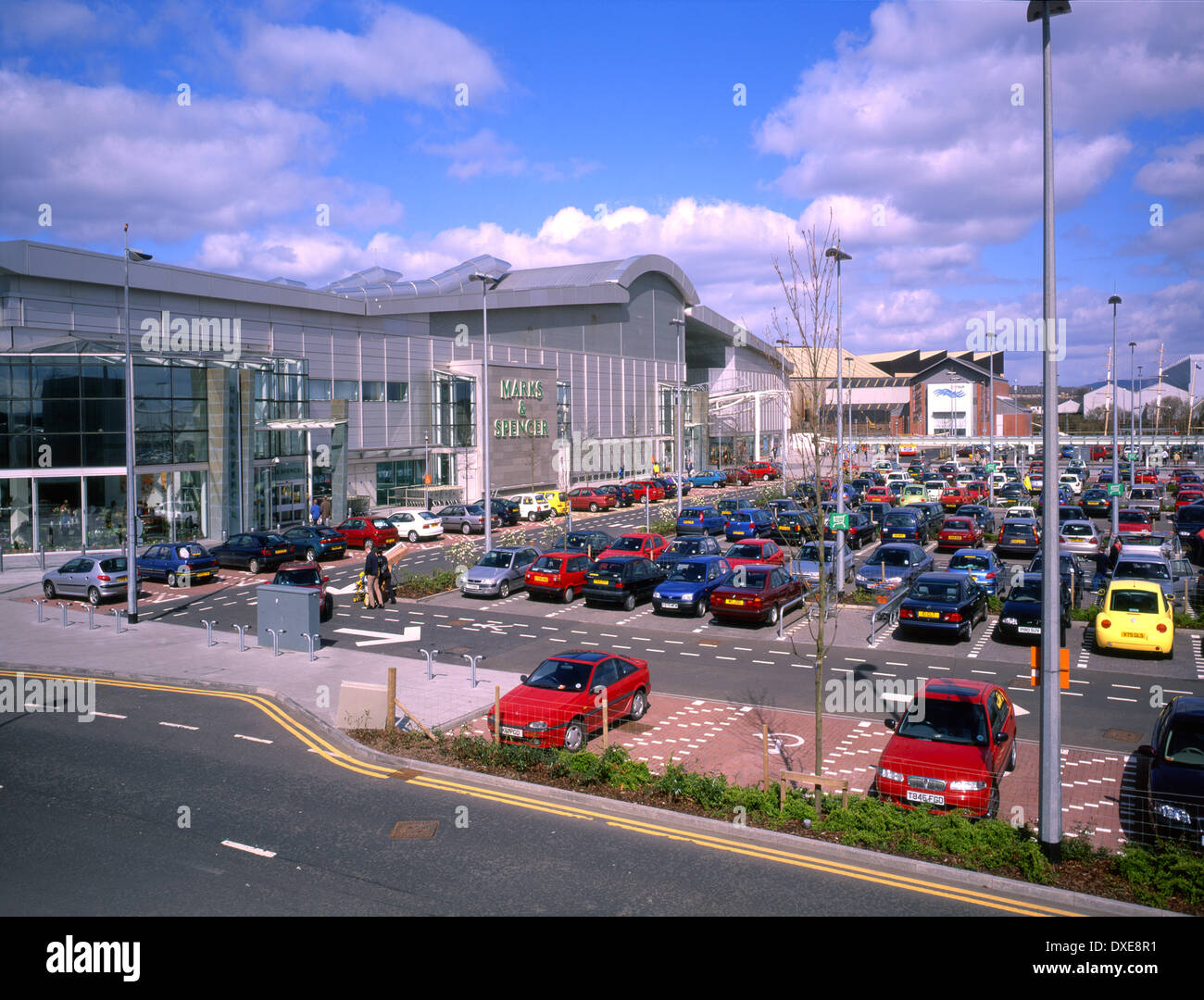 Breahead shopping-Komplex und Mall und Auto parkt glasgow Stockfoto