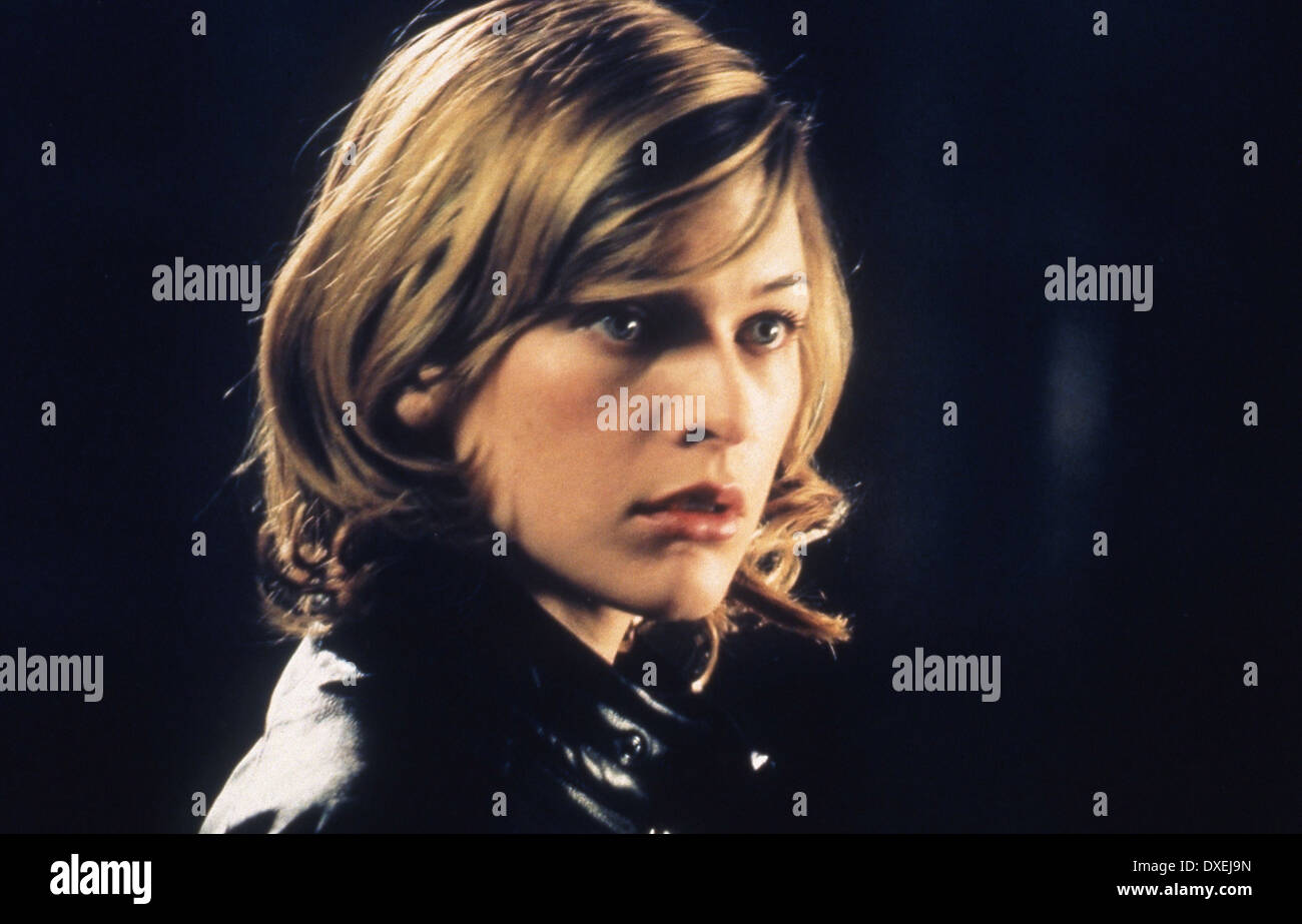 Resident Evil Jahr: 2002 USA Regie: Paul Anderson Milla Jovovich Stockfoto