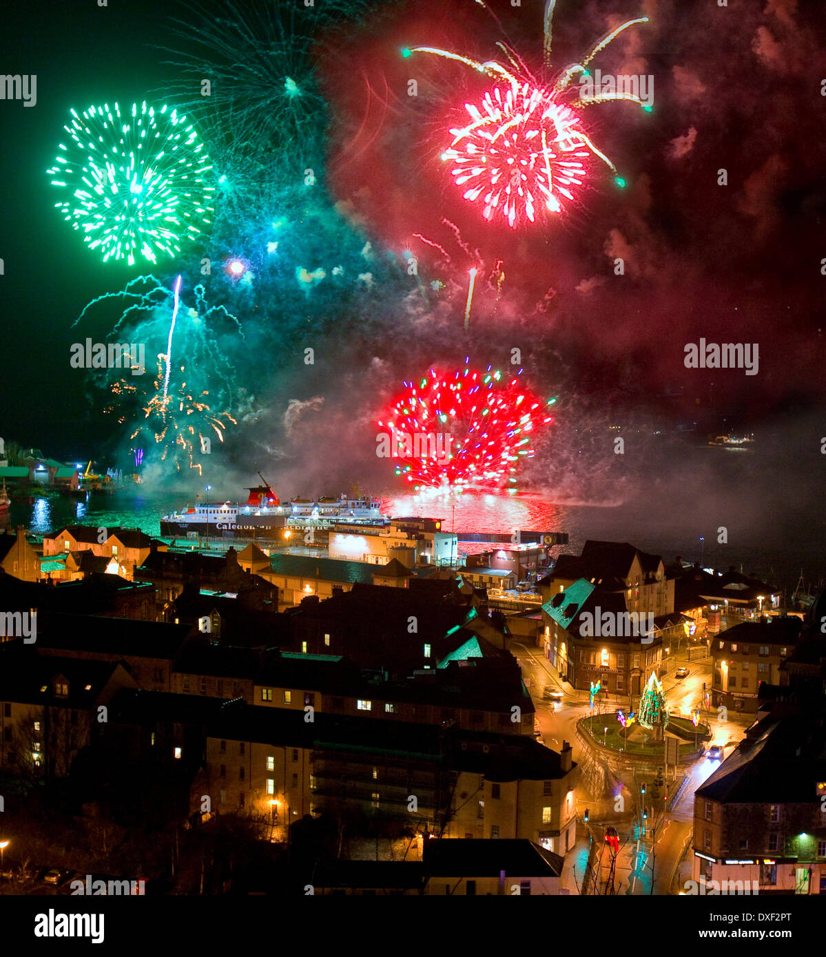 Oban Feuerwerk November 2011.Additional platzen hinzugefügt. Stockfoto
