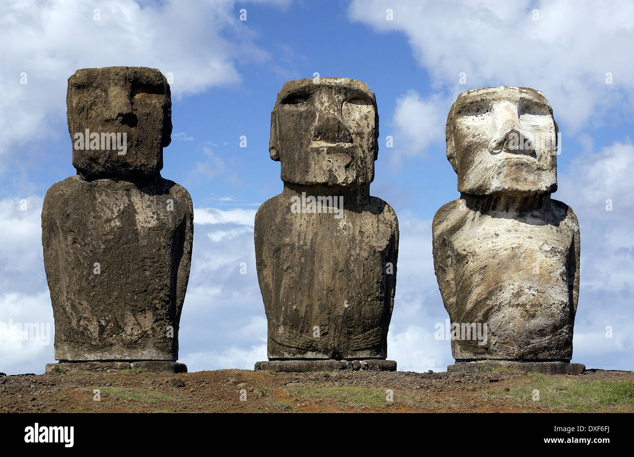 Alten Moai auf der Fernbedienung Osterinsel im Südpazifik. Ostern Insel ist heute ein Teil von Chile. Stockfoto