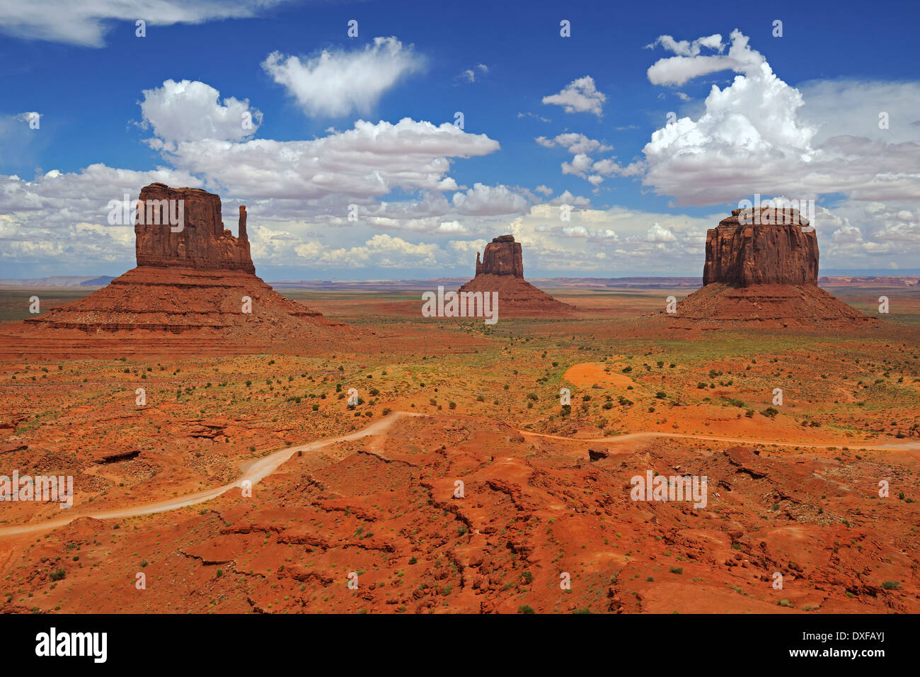 Mitten Buttes im Abendlicht, Monument Valley, Arizona, USA Stockfoto