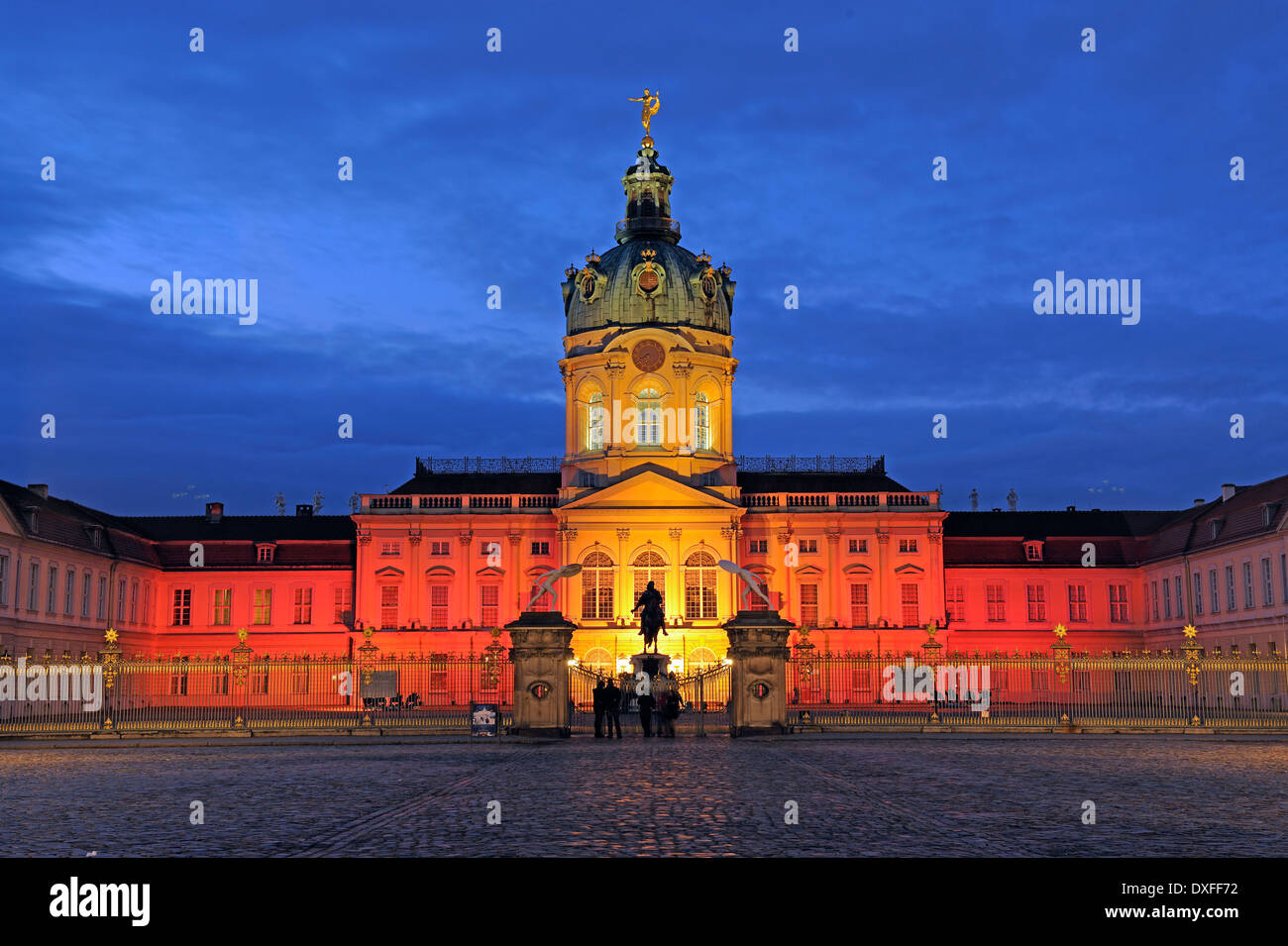 Hauptportal, Schloss Charlottenburg, beim Festival der Lichter 2009, Berlin, Deutschland / Schloss Charlottenburg Stockfoto