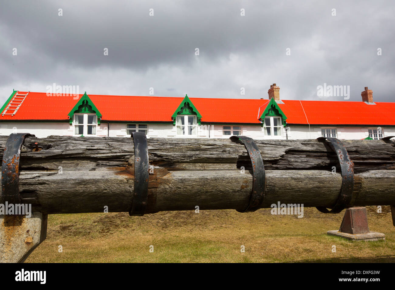 Häuser in Port Stanley, der Hauptstadt der Falkland-Inseln, mit dem Mizzen Mast aus Großbritannien Stockfoto
