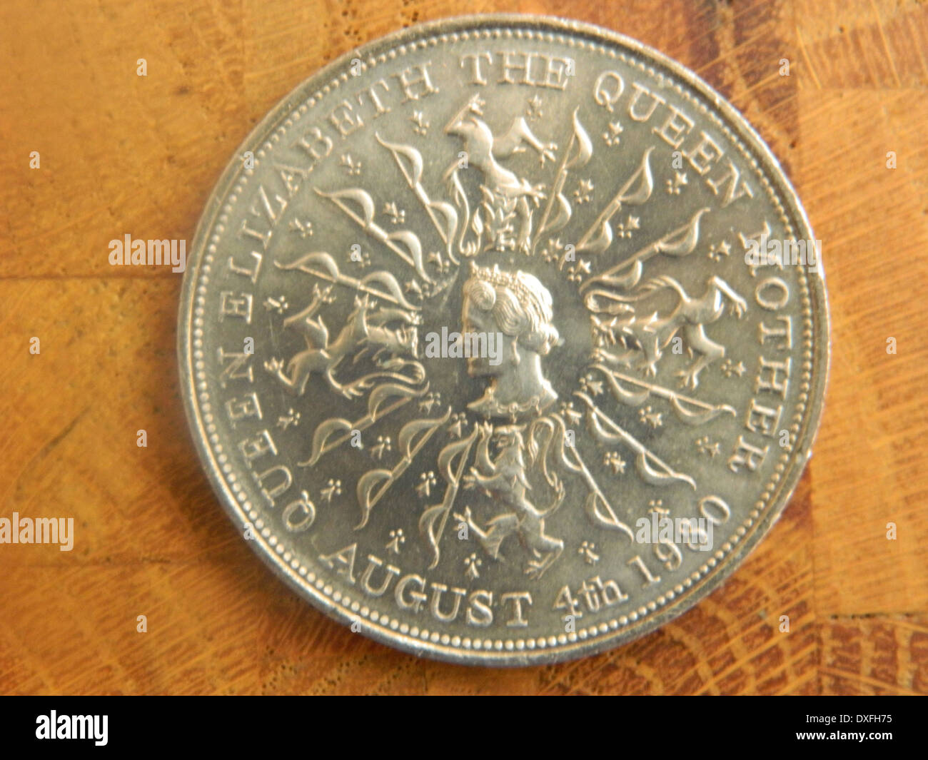 UK-Krone, die Darstellung der Königin Mutter 80. Geburtstag Stockfoto