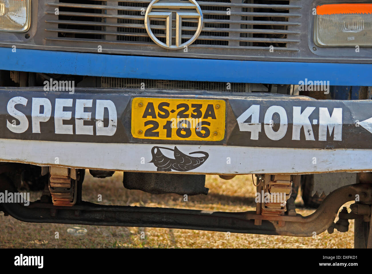 Geschwindigkeit 40 KM geschrieben am Truck Front Stockfoto