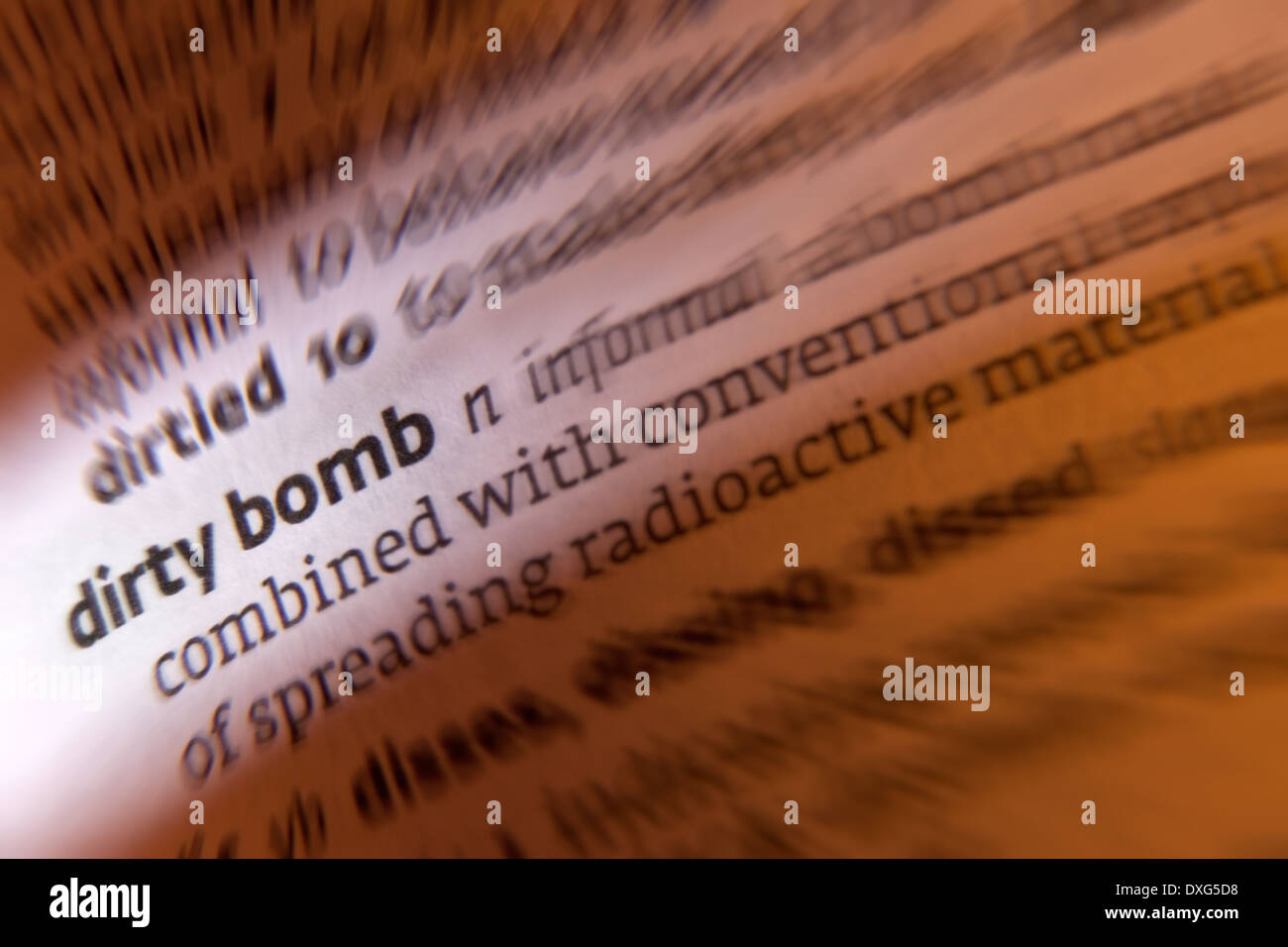 Dirty Bomb - eine improvisierte Atomwaffe von radioaktiven Abfällen Kernmaterial und konventioneller Sprengstoffe. Stockfoto
