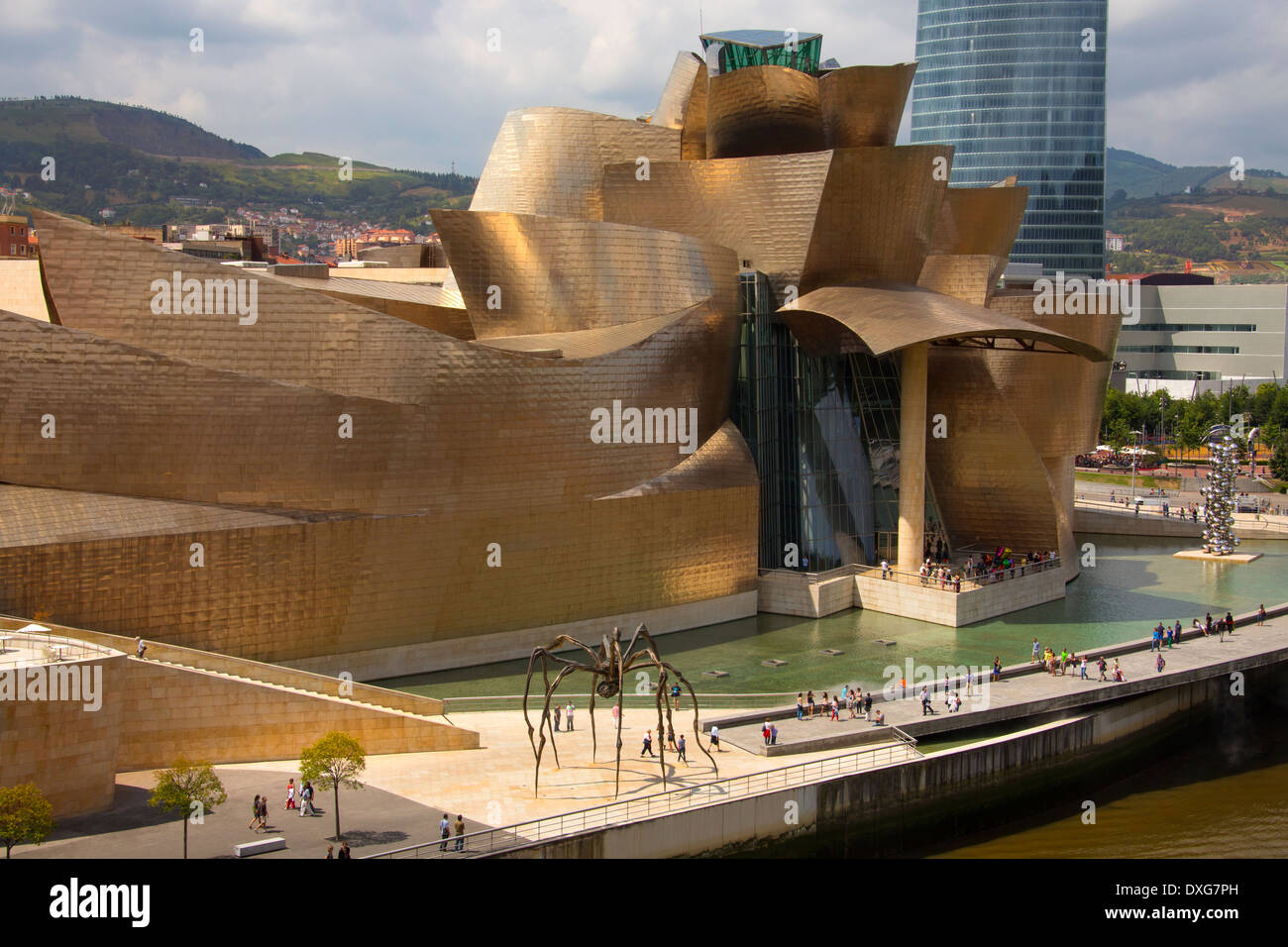 Guggenheim-Museum in den Hafen von Bilbao in der Provinz Biskaya in Nordspanien. Stockfoto