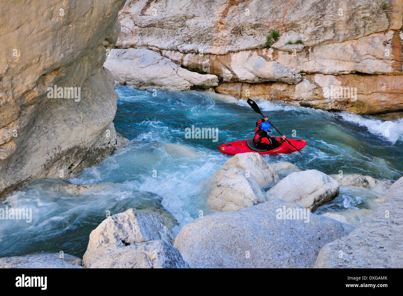 Kanuten in der Verdon-Schlucht, Gorges du Verdon, Alpes-de-Haute-Provence, Provence-Alpes-Côte d ' Azur, Frankreich Stockfoto