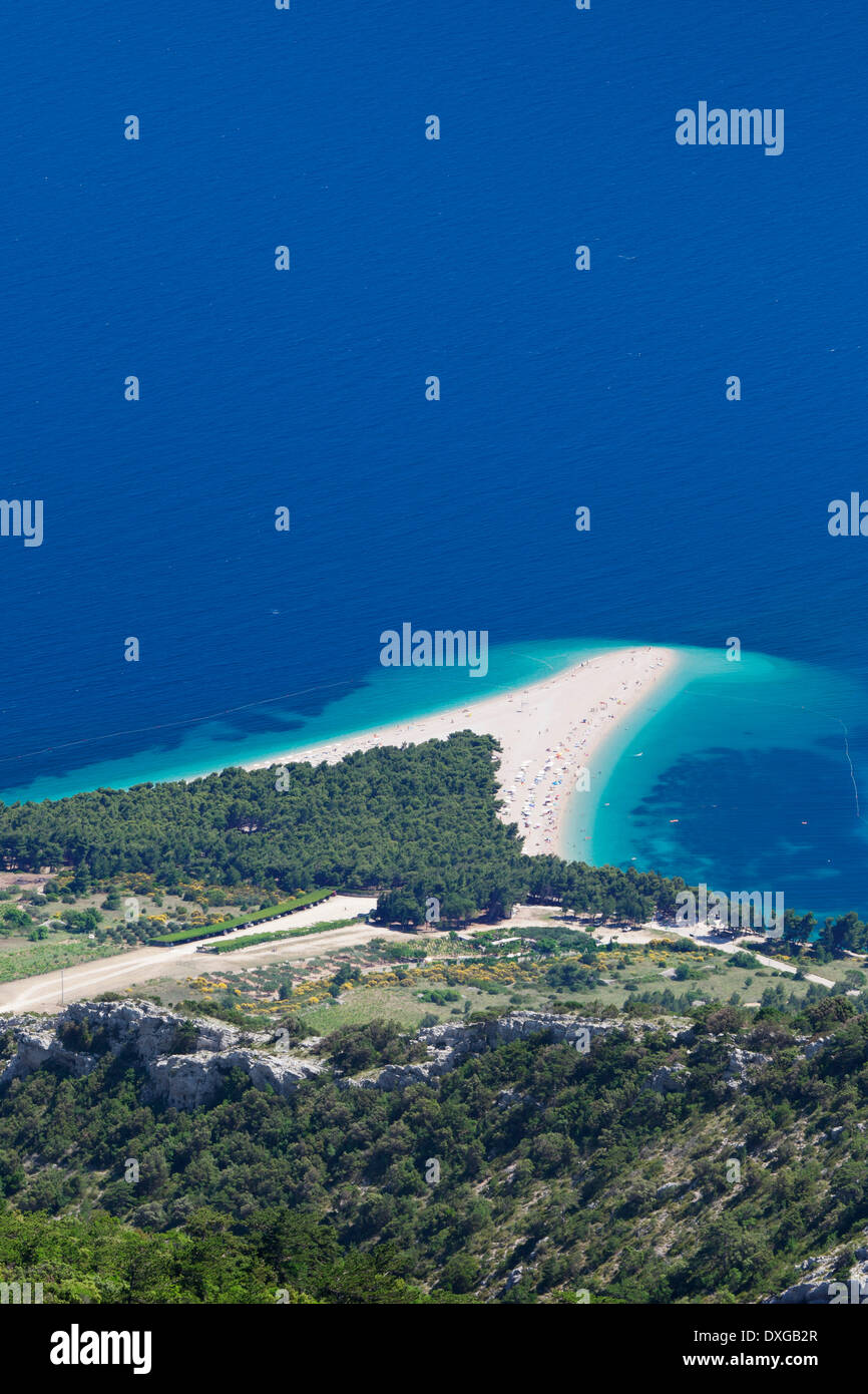 Blick vom Vidova Gora auf der Stadt von Bol, Zlatni Rat oder Goldene Horn, Insel Brac, Dalmatien, Kroatien Stockfoto