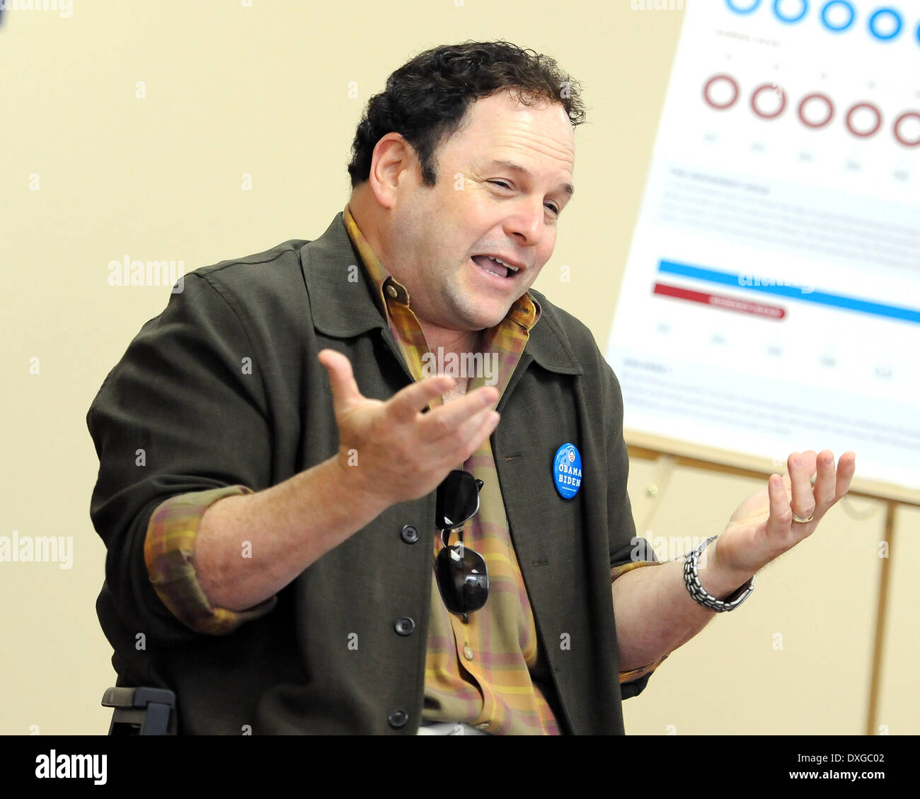 Schauspieler Jason Alexander schließt sich Obama For America Florida für Medicare Rundtisch mit lokalen Senioren an der Mae Volen Center Boc Stockfoto