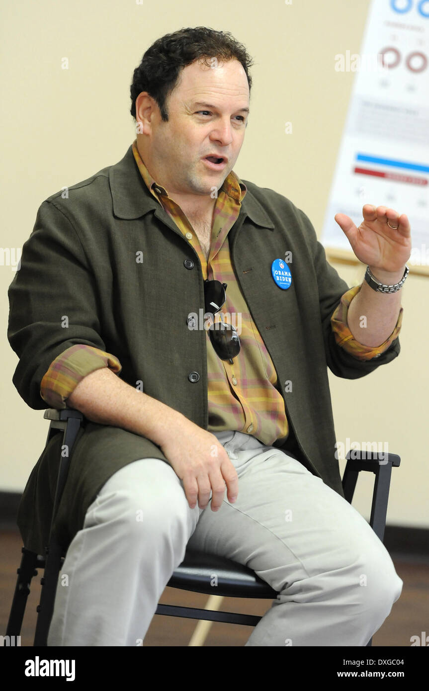 Schauspieler Jason Alexander schließt sich Obama For America Florida für Medicare Rundtisch mit lokalen Senioren an der Mae Volen Center Boc Stockfoto