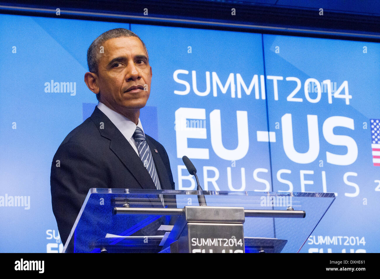 Barack Obama USA US-Präsident besucht EU-Portrait Porträt Ernst sprechen Sprechende Hände Stockfoto