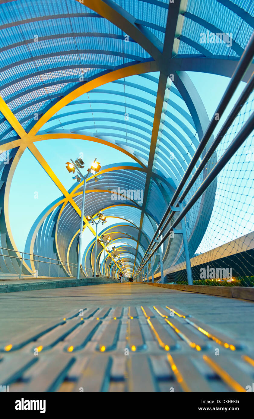 Arganzuela Brücke von Dominique Perrault. Madrid, Spanien. Stockfoto