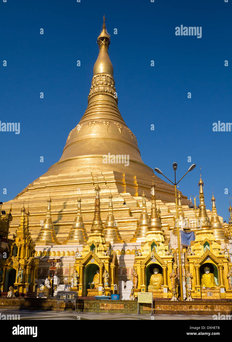 Die Shwedagon-Pagode in Yangon, die Hauptstadt der Republik der Union von Myanmar. Stockfoto
