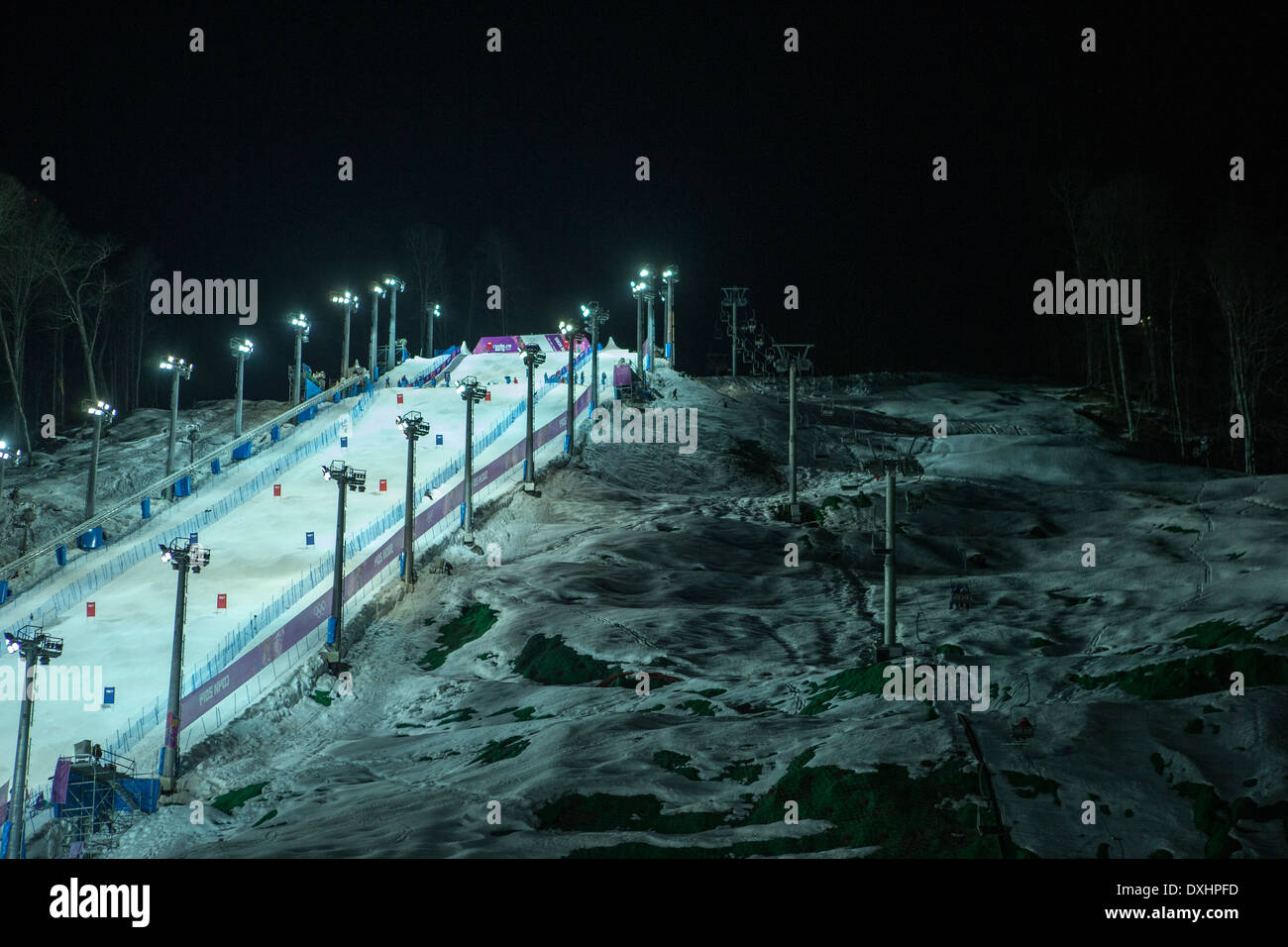 Veranstaltungsort für Freestyle-Ski Buckelpisten-Wettbewerb bei den Olympischen Winterspiele Sotschi 2014 Stockfoto