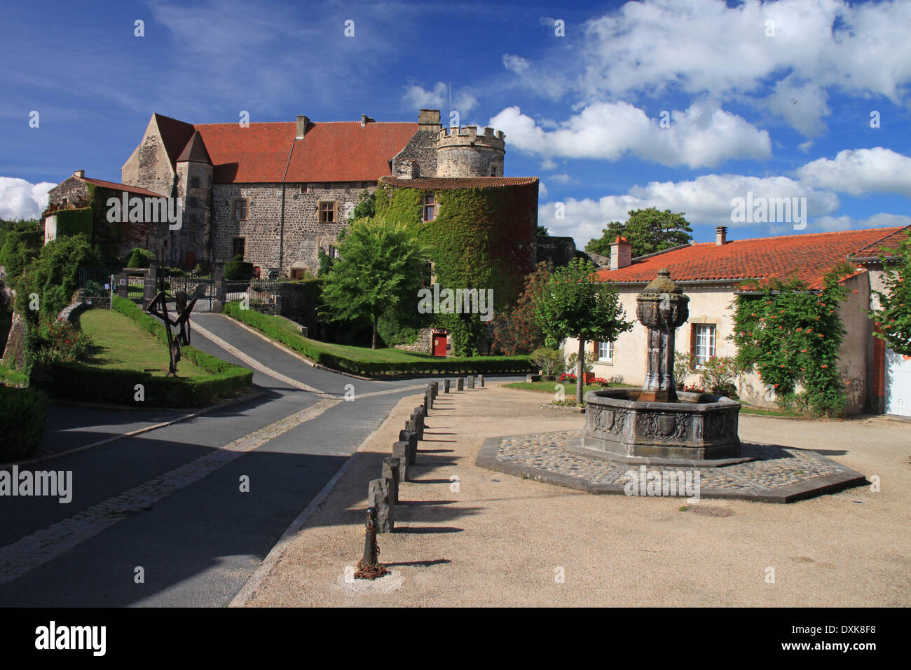 Frankreich, Auvergne, Saint Saturnin, Royal Castle Hotel Stockfoto