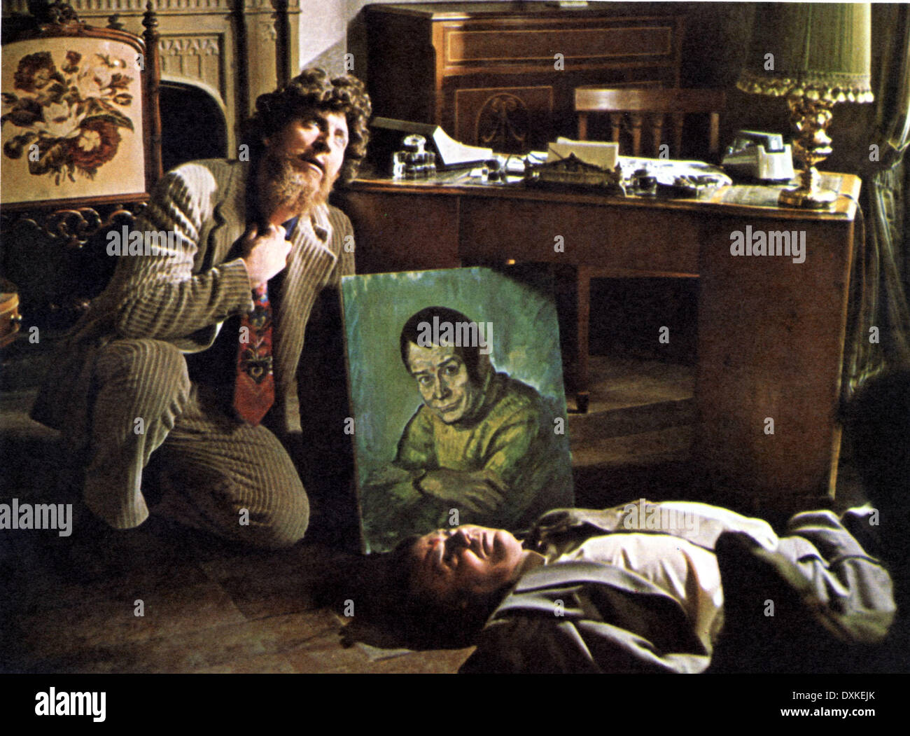 VAULT OF HORROR (UK / U.S. 1973) TOM BAKER mit DENHOLM ELLIOTT Stockfoto