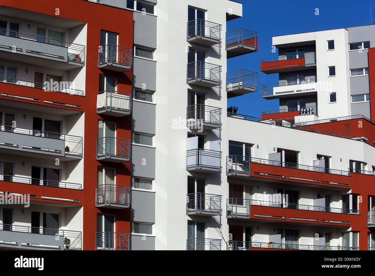 Neues Wohngebäude in den Prager Letnany Flats in Tschechien Stockfoto
