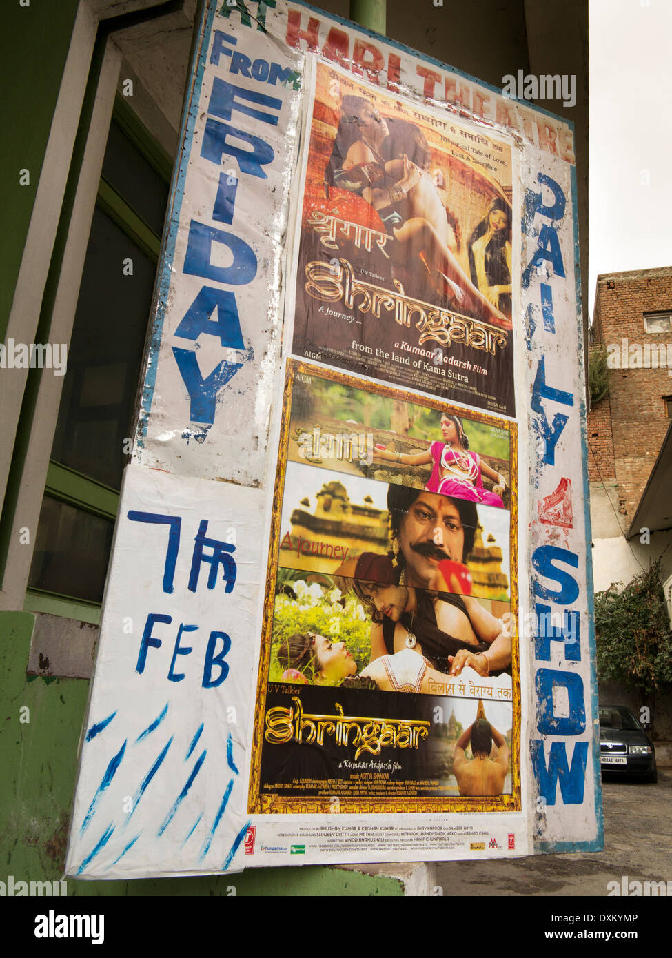 Indien, Jammu und Kaschmir und Jammu Raghndath Basar, Hari Theater Kino, film auf Plakaten Stockfoto