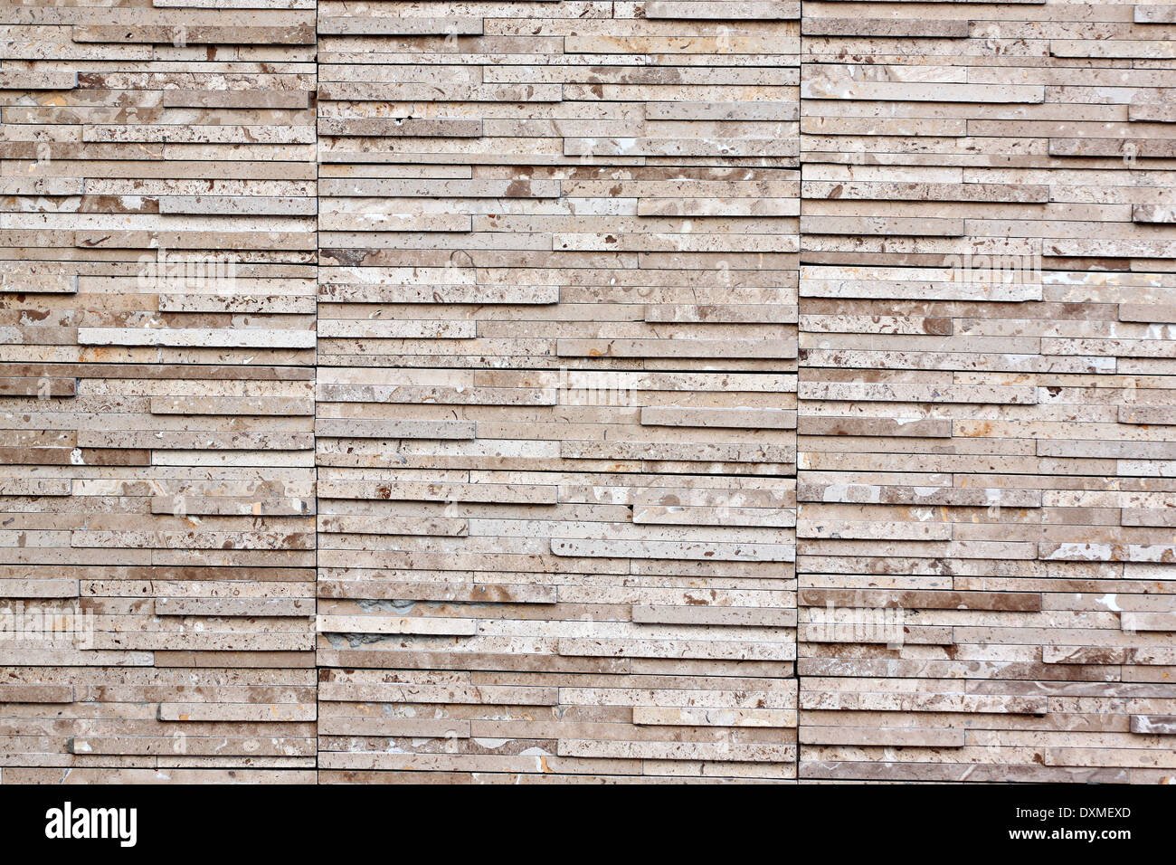 moderne Muster dekorative Steinwand Oberfläche mit Zement für den Hintergrund. Stockfoto