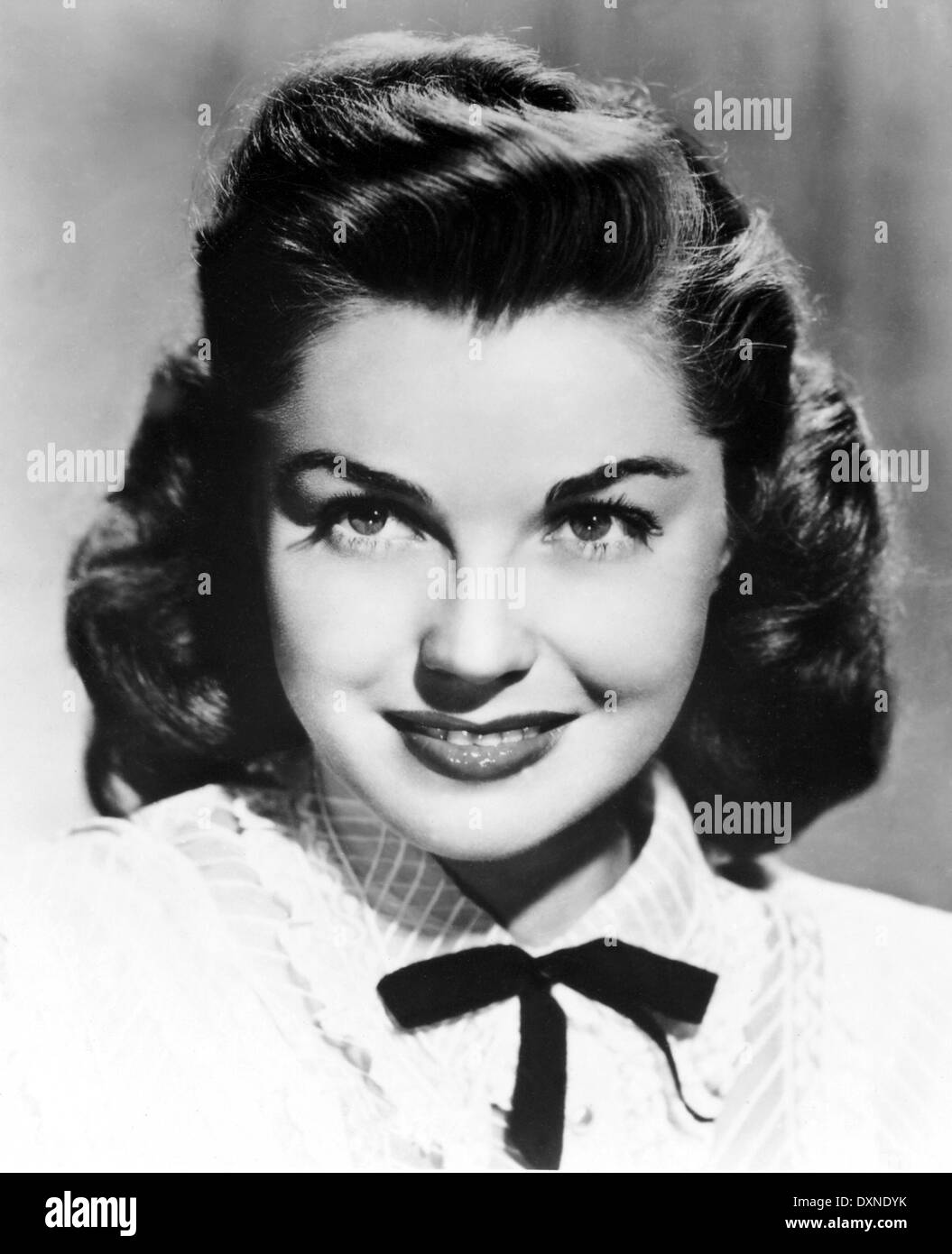 Esther Williams Fotos Und Bildmaterial In Hoher Aufl sung Alamy esther-williams-fotos-und-bildmaterial-in-hoher-aufl-sung-alamy