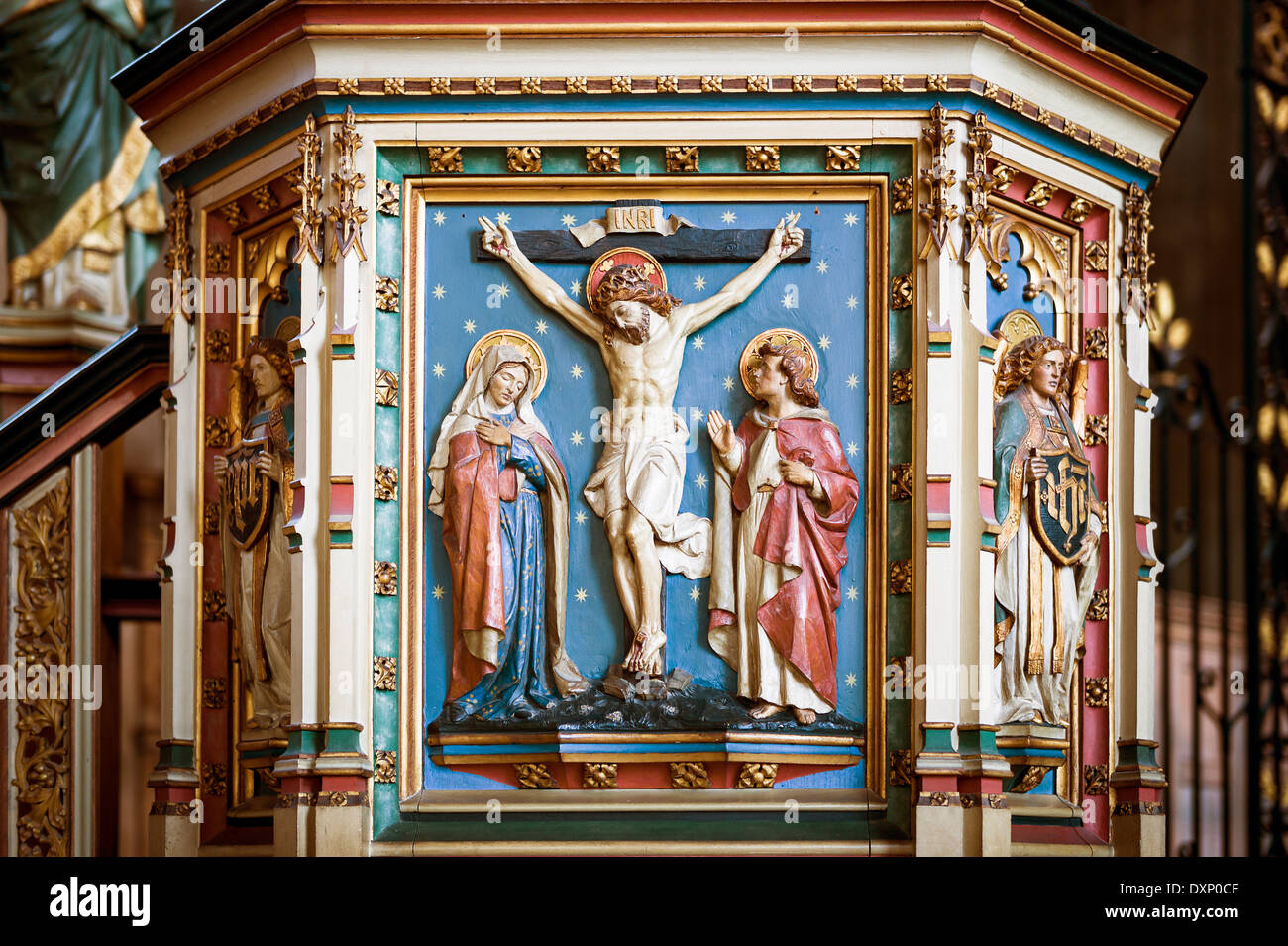 Reich verzierte Panel auf der Kanzel in der Kathedrale von Canterbury UK Stockfoto