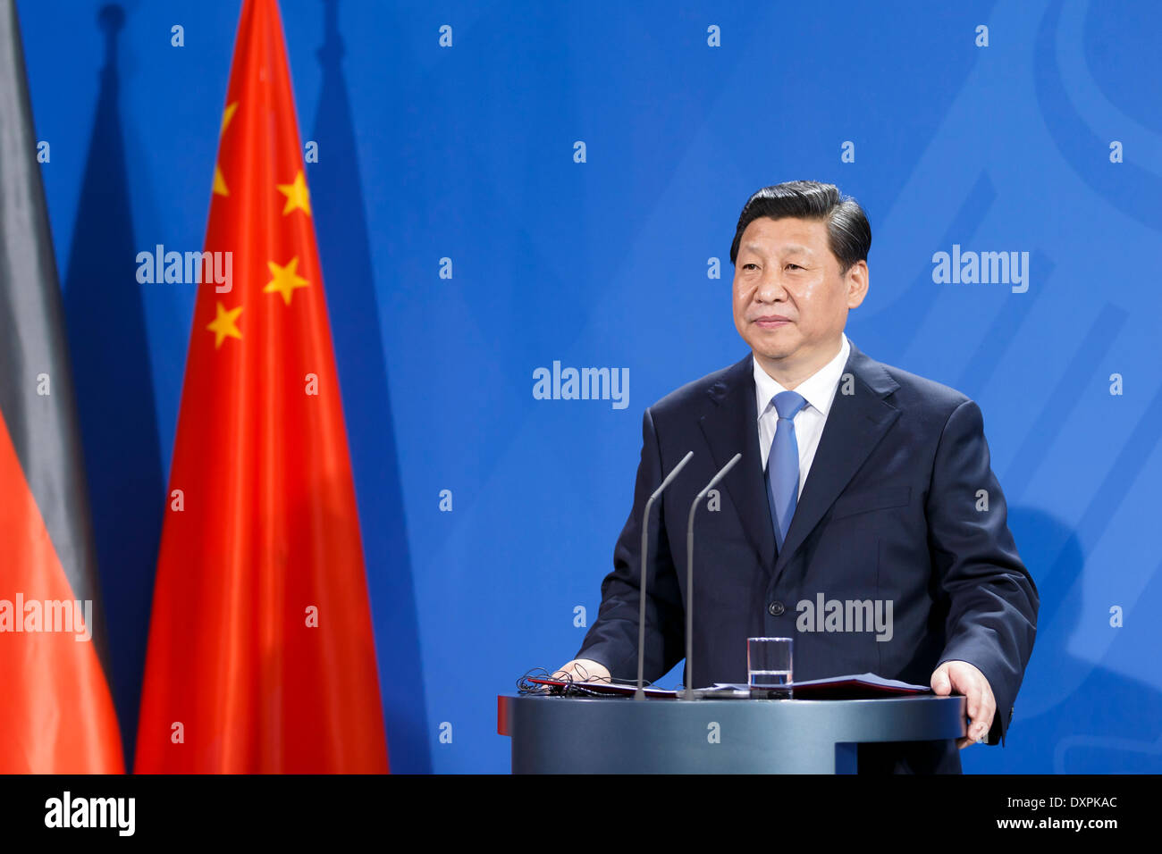 Berlin, Deutschland. 28. März 2014. Gemeinsame Pressekonferenz des chinesischen Präsidenten Xi Jinping von Bundeskanzlerin Angela Merkel im Kanzleramt in Berlin. / Bild: Xi Jinping, Präsident der China. Bildnachweis: Reynaldo Chaib Paganelli/Alamy Live-Nachrichten Stockfoto