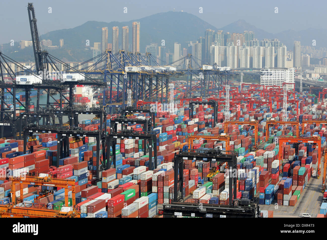 Hong Kong, China, den Containerhafen in Hong Kong International Terminal Stockfoto