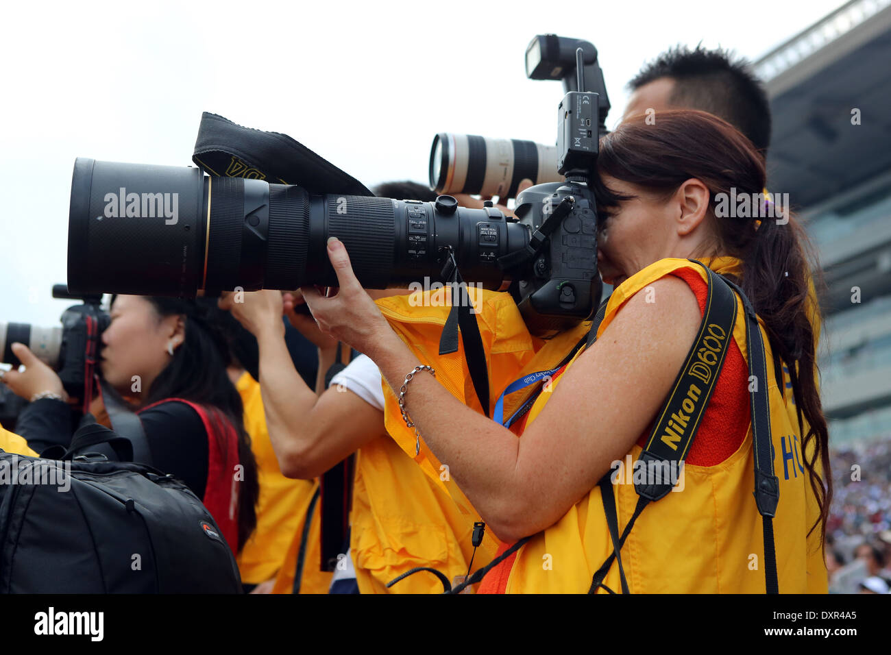Hong Kong, China, Fotograf verwendet ein Teleobjektiv Stockfoto