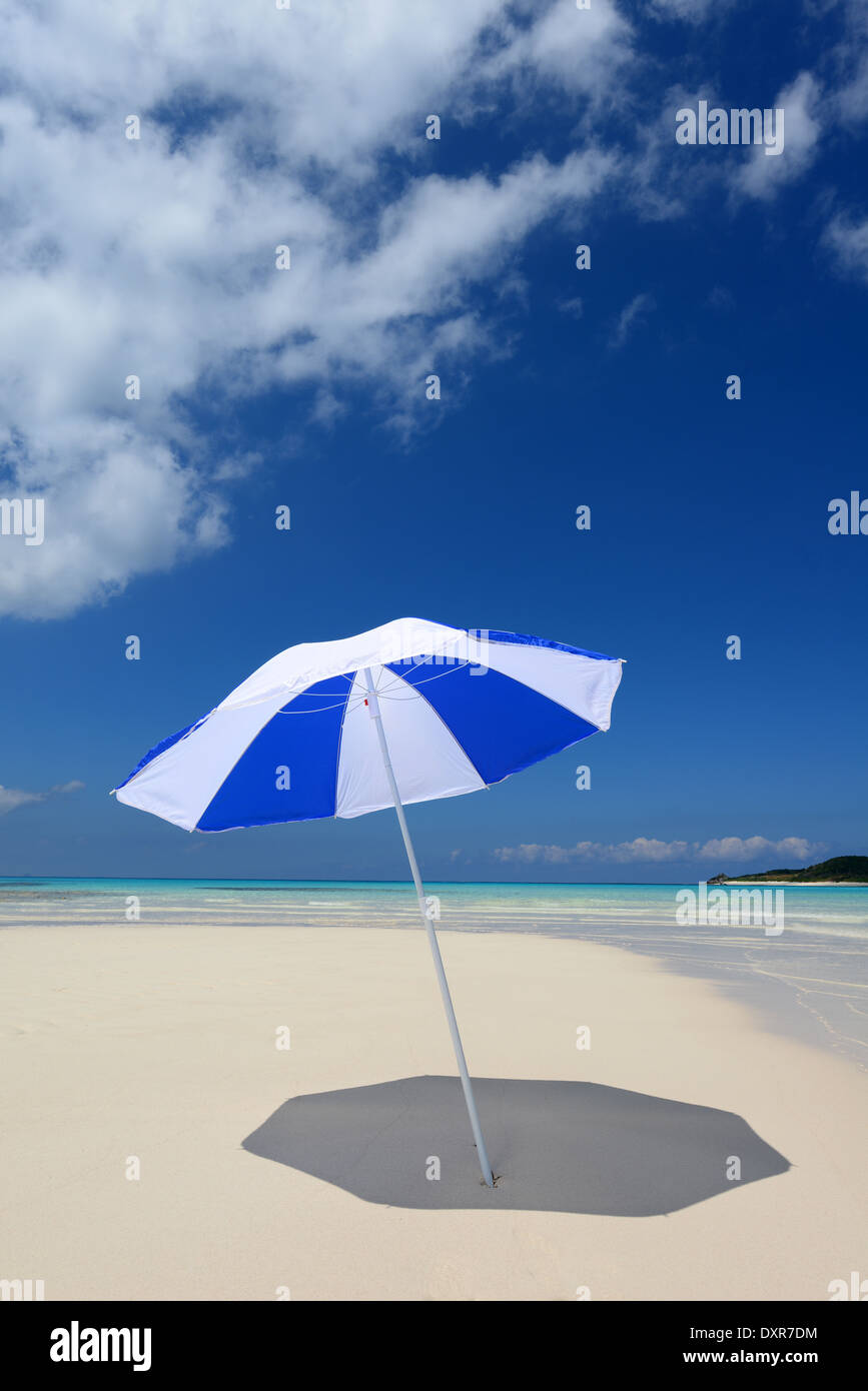 Schöner Strand in Okinawa Stockfoto