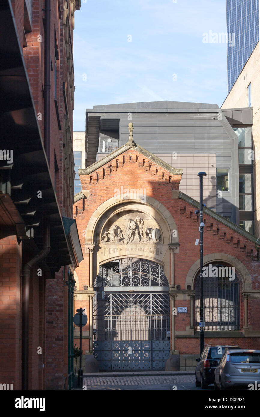 Ehemaliger Eingang zum The Fish Market Teil der ehemaligen Smithfield Markt Northern Quarter Manchester England Stockfoto