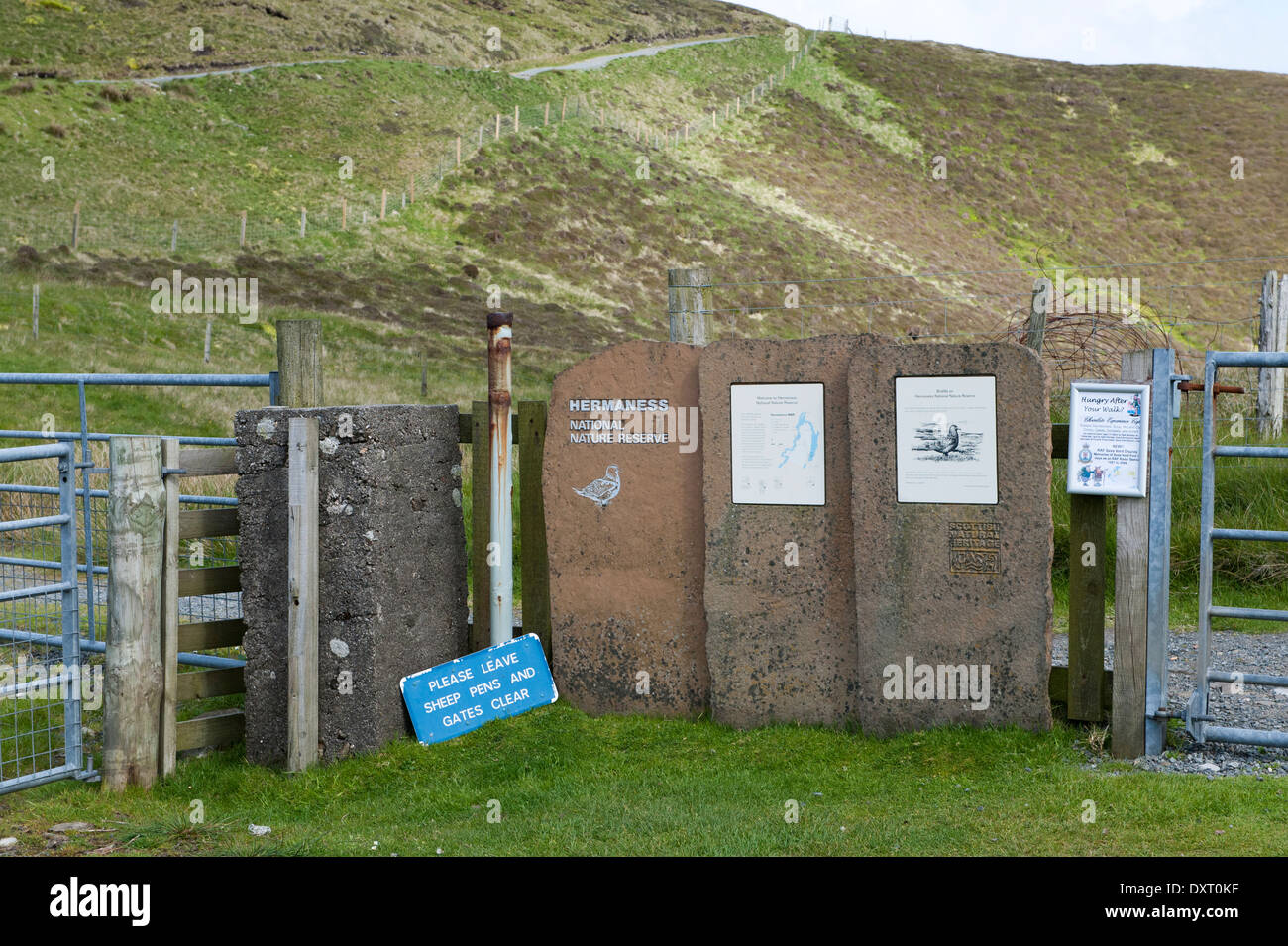 RSPB Visiotrs Schwarzes Brett an bei Hermaness NNR, Unst, Shetland-Inseln, Schottland, Vereinigtes Königreich Stockfoto