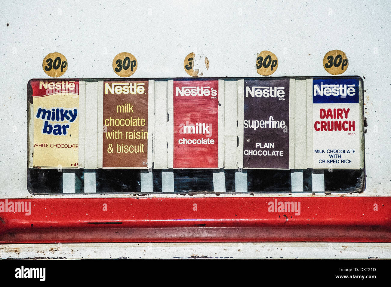 Alten Automaten für Nestle Schokolade bars Stockfoto