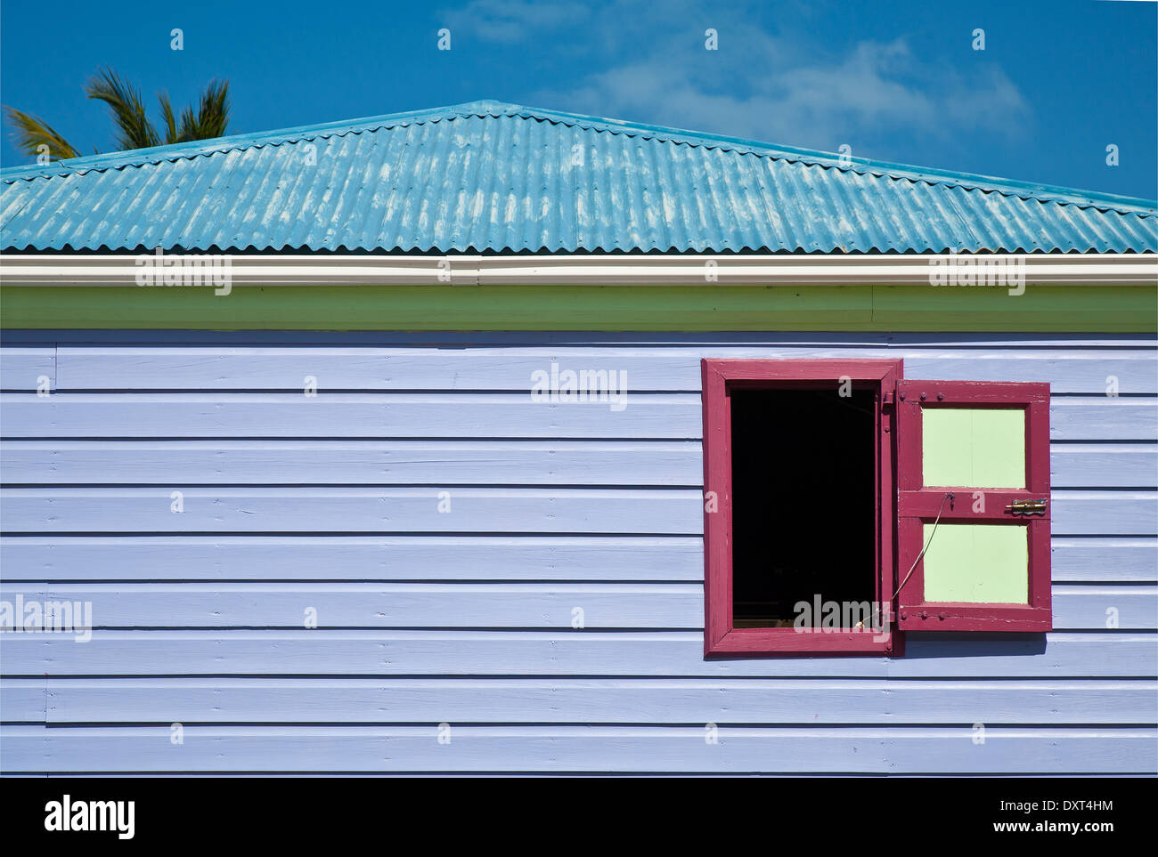 Jost Van Dyke British Virgin Islands BVI Karibik Farbe abstrakte Fenster BVI Palm Blechdach Stockfoto