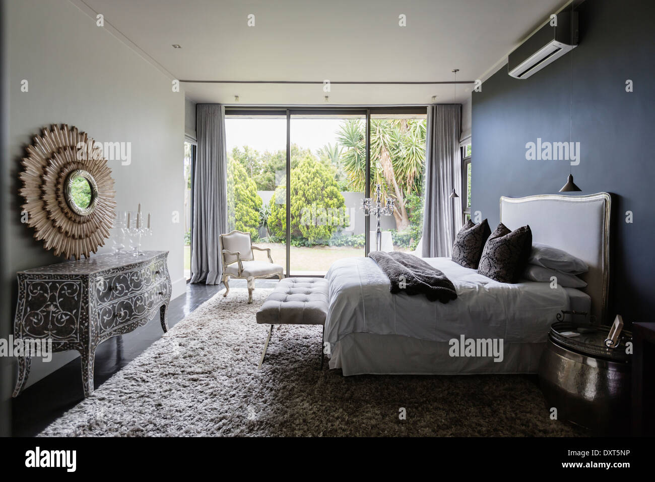 Elegante Luxus Schlafzimmer Stockfoto