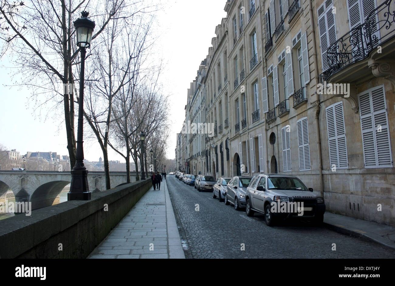 Parisian Street auf der Seine Stockfoto