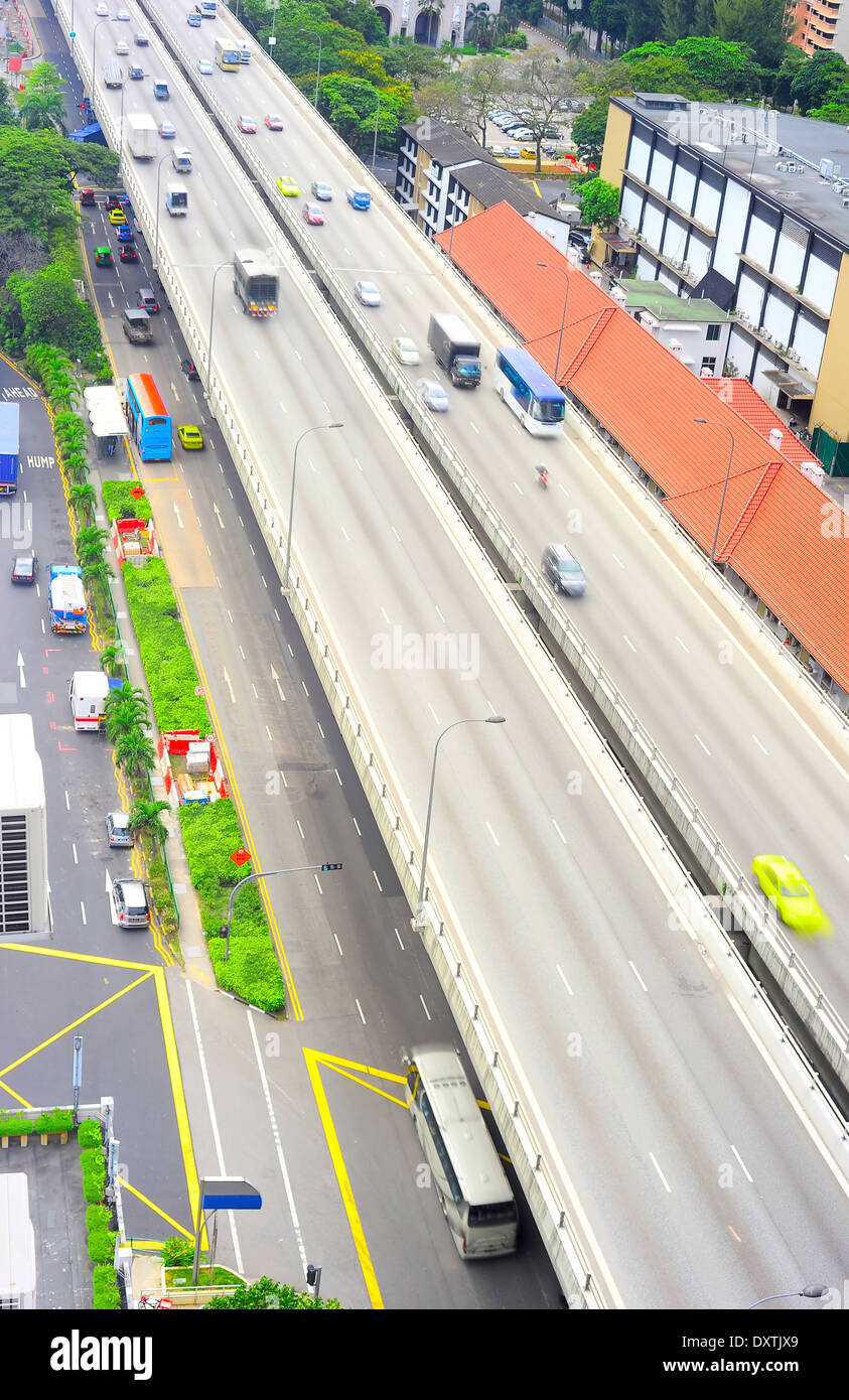 Luftbild auf Autobahn-Verkehr in Singapur Stockfoto