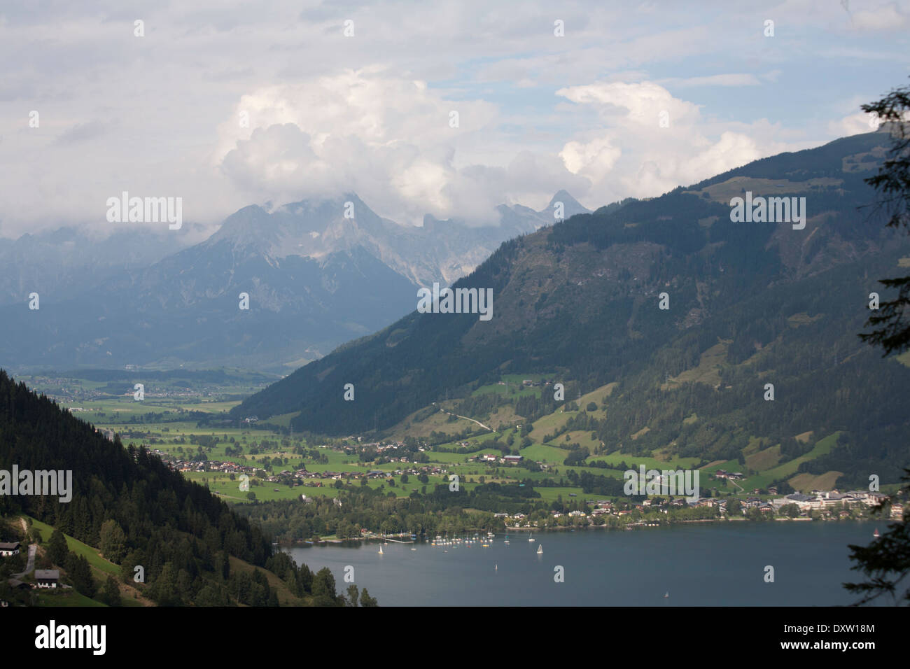 Den Zeller See und die Steineres Meer Alpen über Saalfelden von der Schmittenhöhe Zell am See Österreich Stockfoto