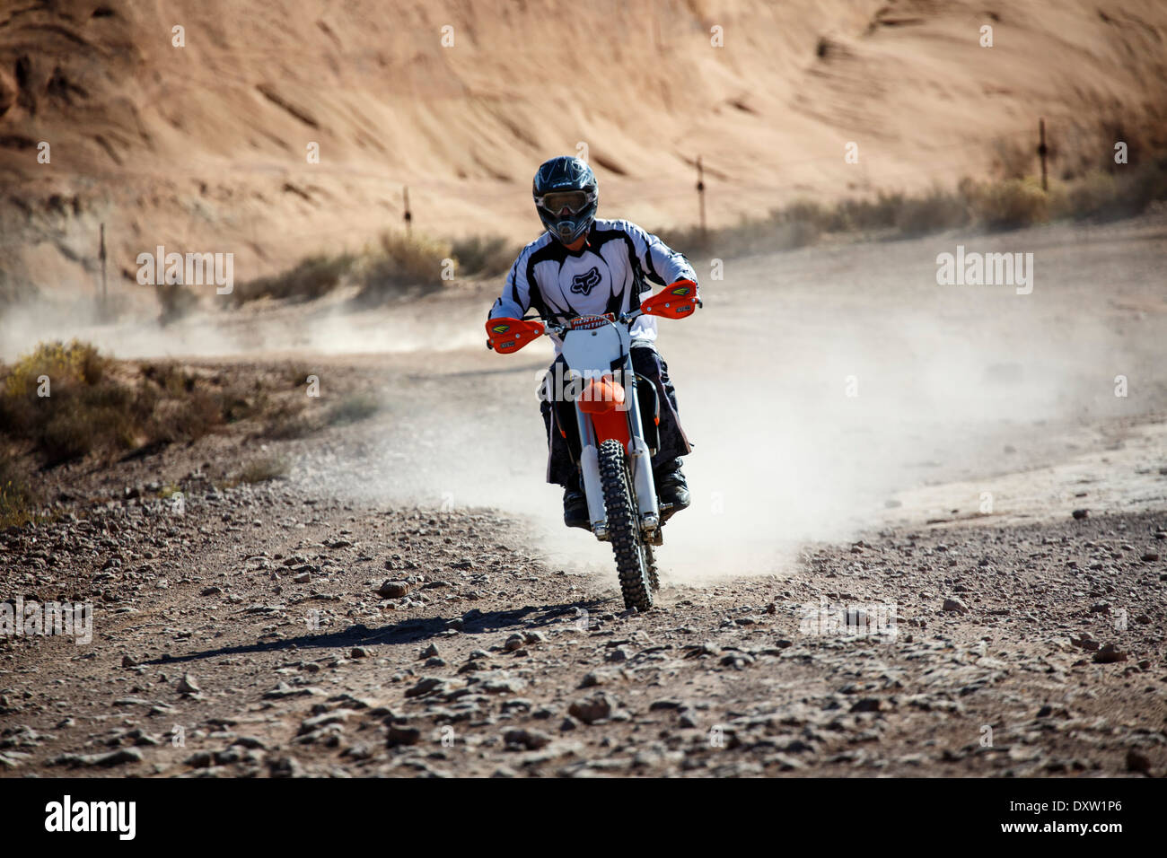 Motocross Rider, Rache Hell's Trail, Sandbänken Erholungsgebiet, Moab, Utah USA Stockfoto