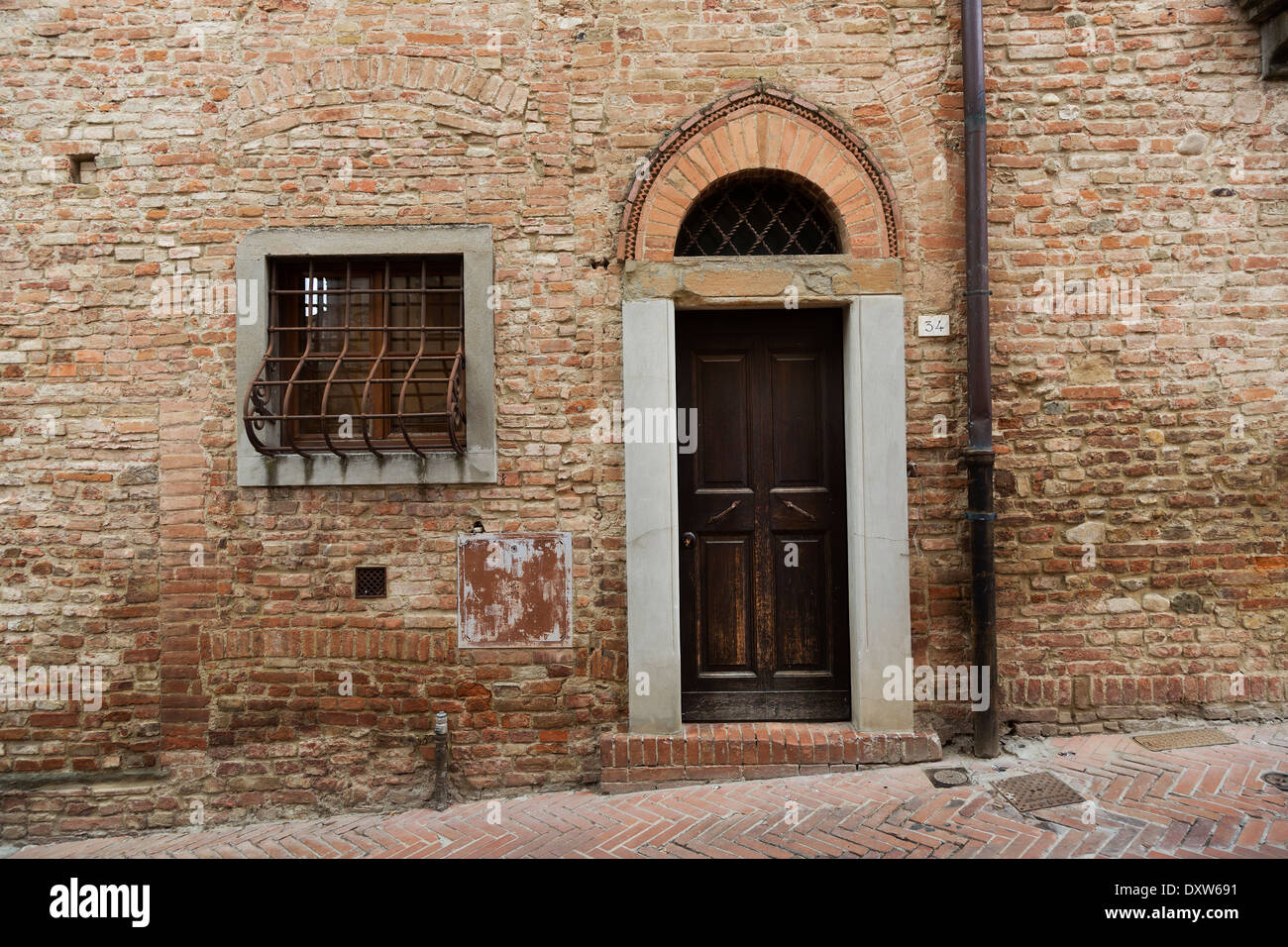 Tür des mittelalterlichen Tuscany Gemeinde Certaldo Alto, Italien Stockfoto