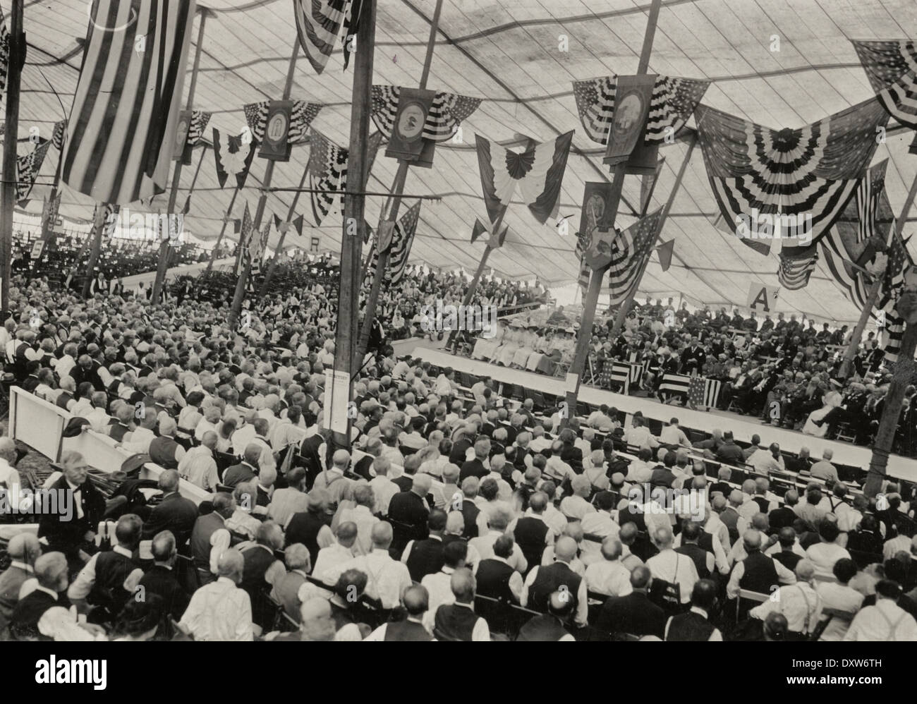 Blick auf Masse innen Montage Zelt, Gettysburg Feier, Gettysburg, Pennsylvania, Juli 1913 am 50. Jahrestag der Schlacht Stockfoto