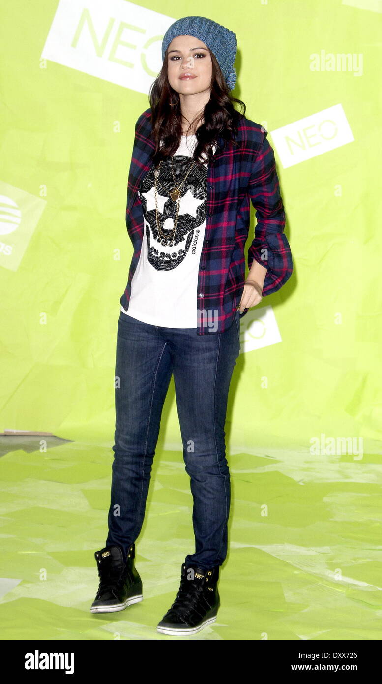 Selena Gomez kundigt globale Partnerschaft mit Adidas NEO an. Los Angeles Kalifornien. 20. November 2012 Stockfotografie Alamy