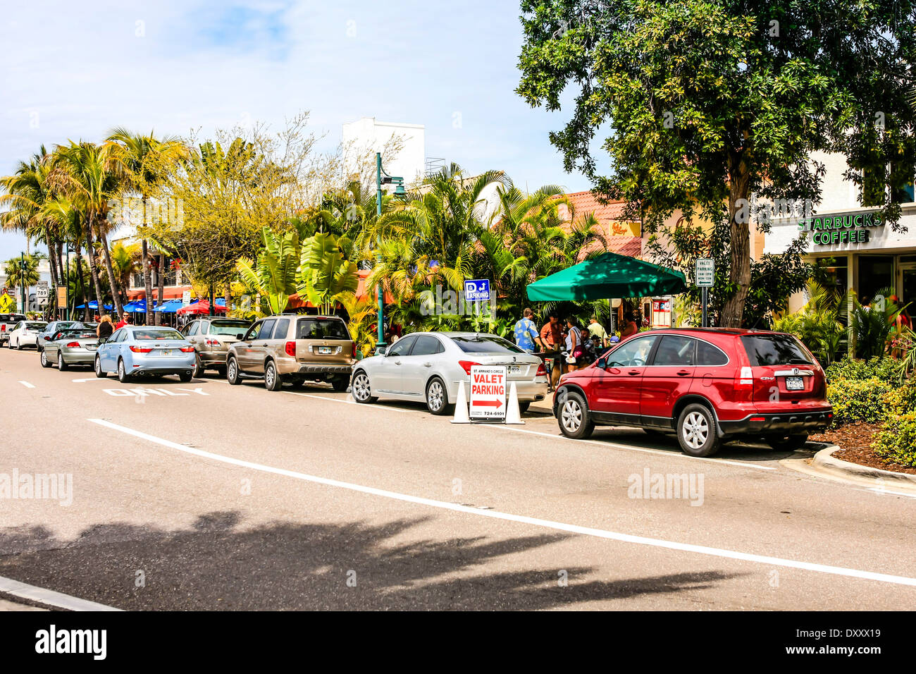Geschäfte und Restaurants auf St. Armands Circle Island FL Stockfoto