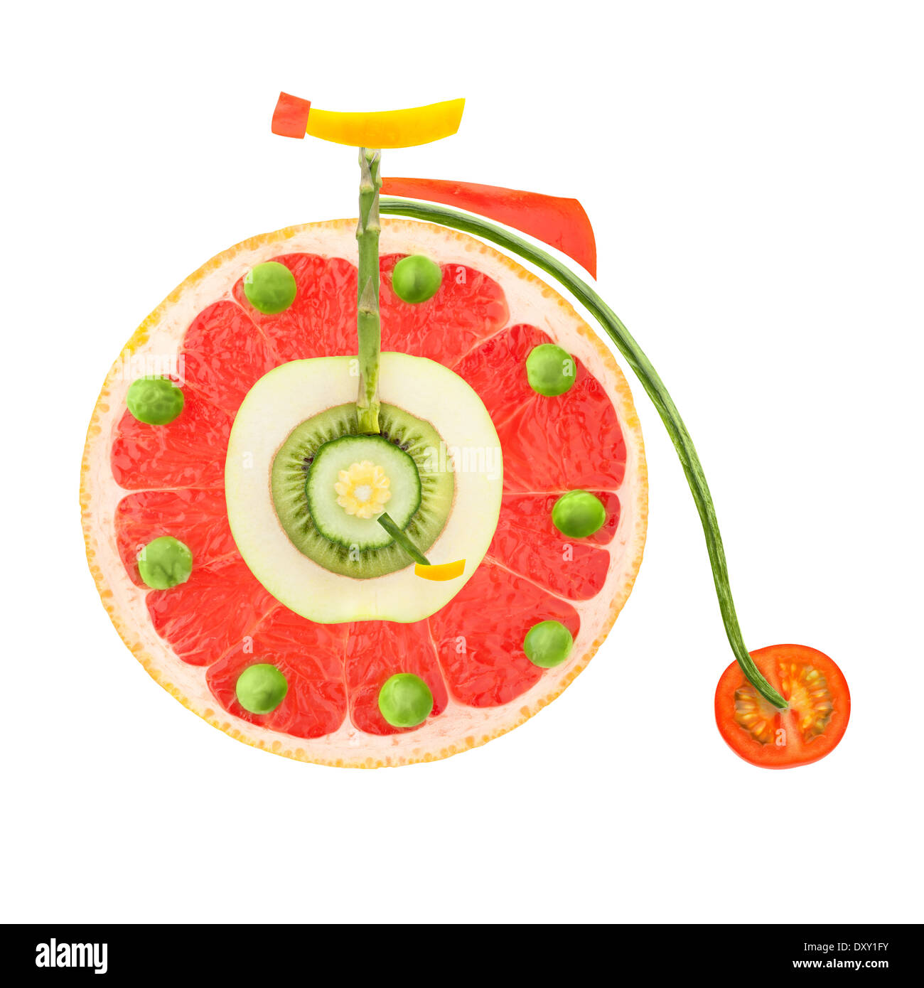 Obst und Gemüse in Form von Vintage Hochrad Fahrrad. Stockfoto