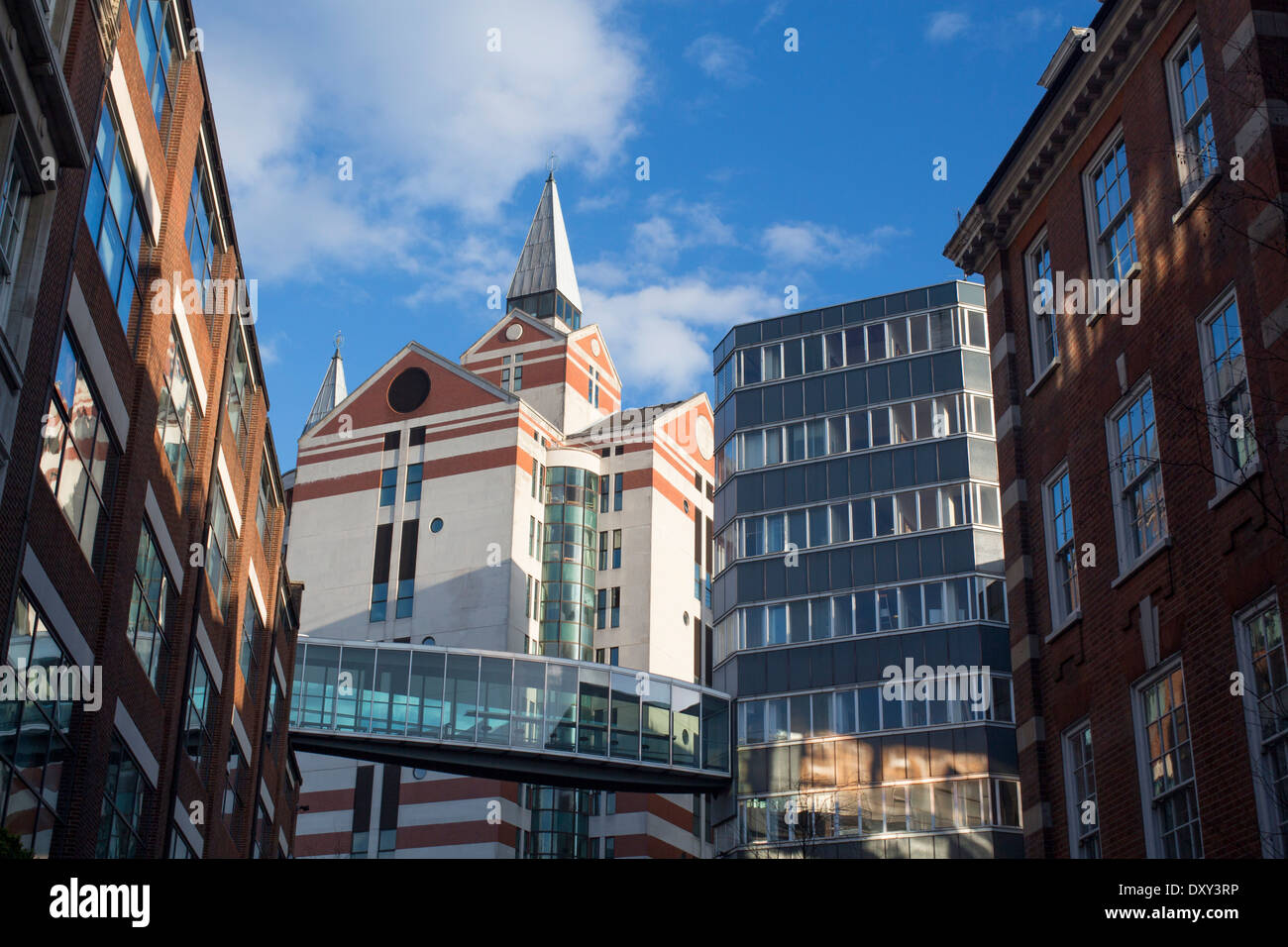 LSE London School of Economics Teil des Campus gesehen aus Portugal Straße Robbins Bibliothek auf linken Seite des Rahmens London England UK Stockfoto