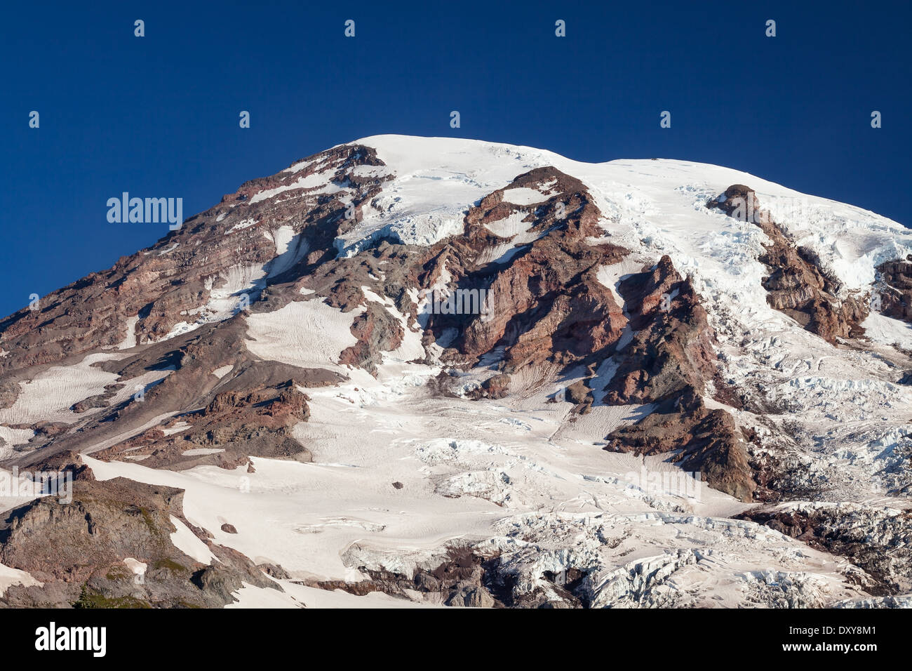 Schnee und Eis eine Bergspitze in Mount Rainier Nationalpark, Washington Stockfoto