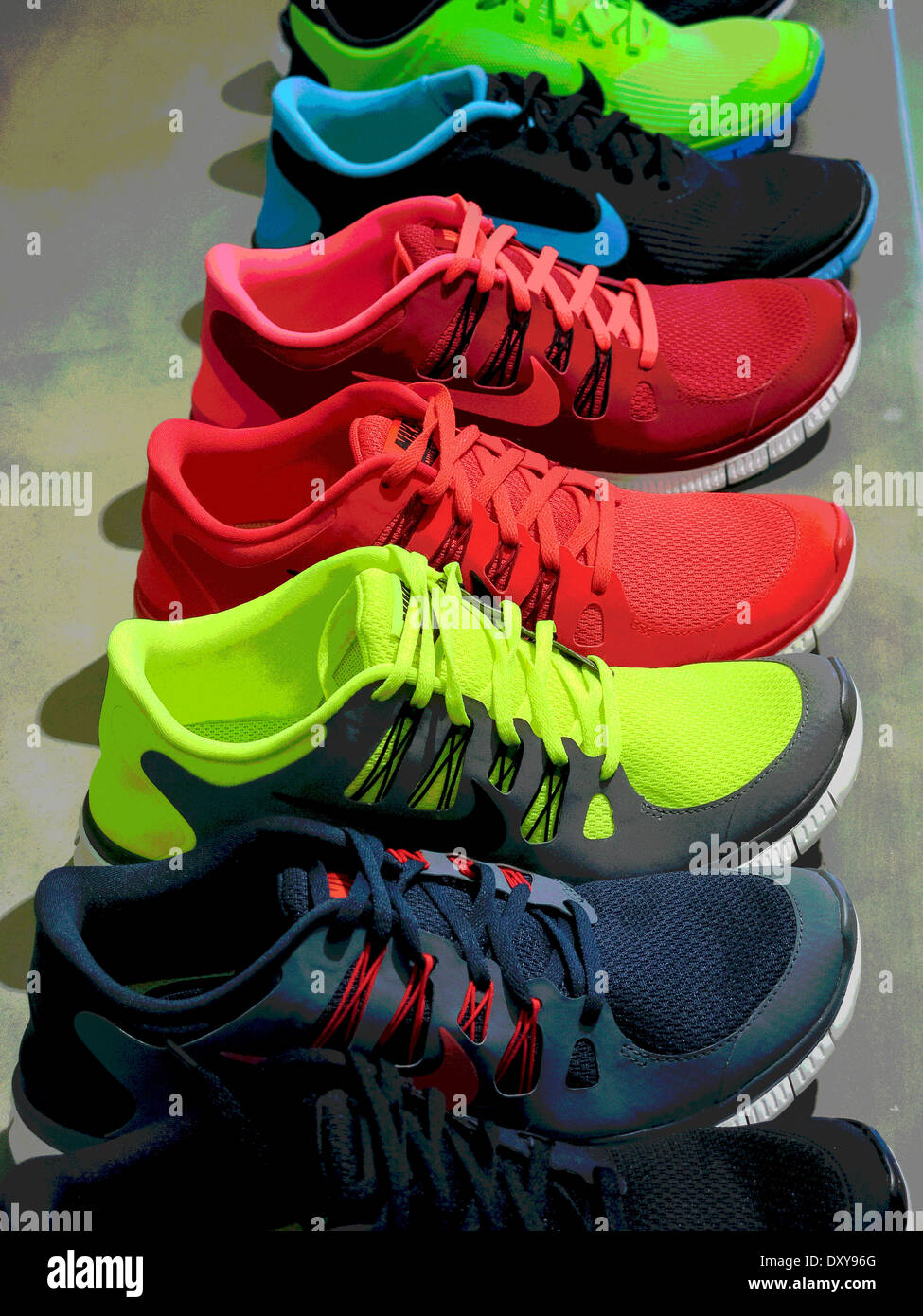 Nike Athletic Schuhe mit Swoosh Logo, Stockfoto