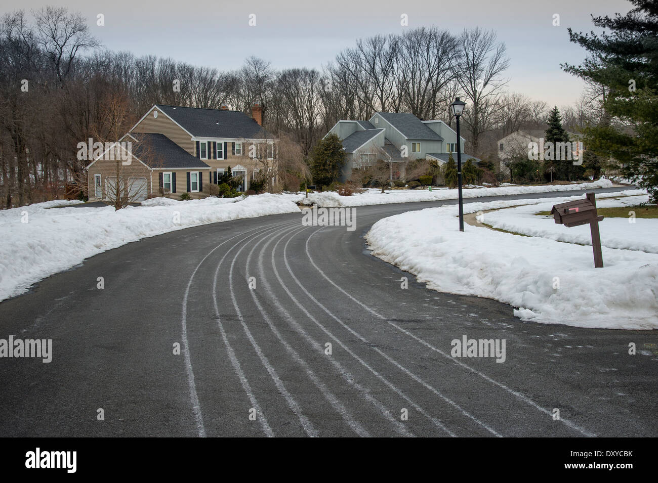 Salzsole unterwegs In der Vorbereitung für Winter Schnee Sturm nähert sich Stockfoto